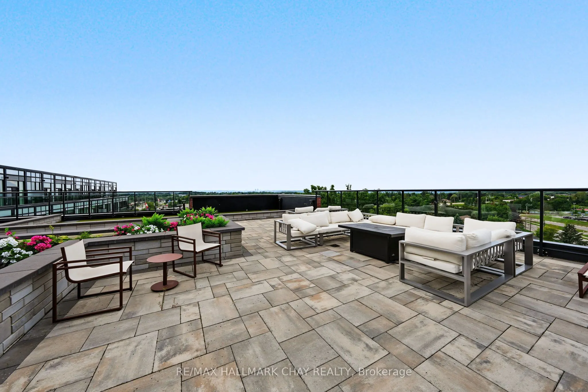 681 Yonge Street #418