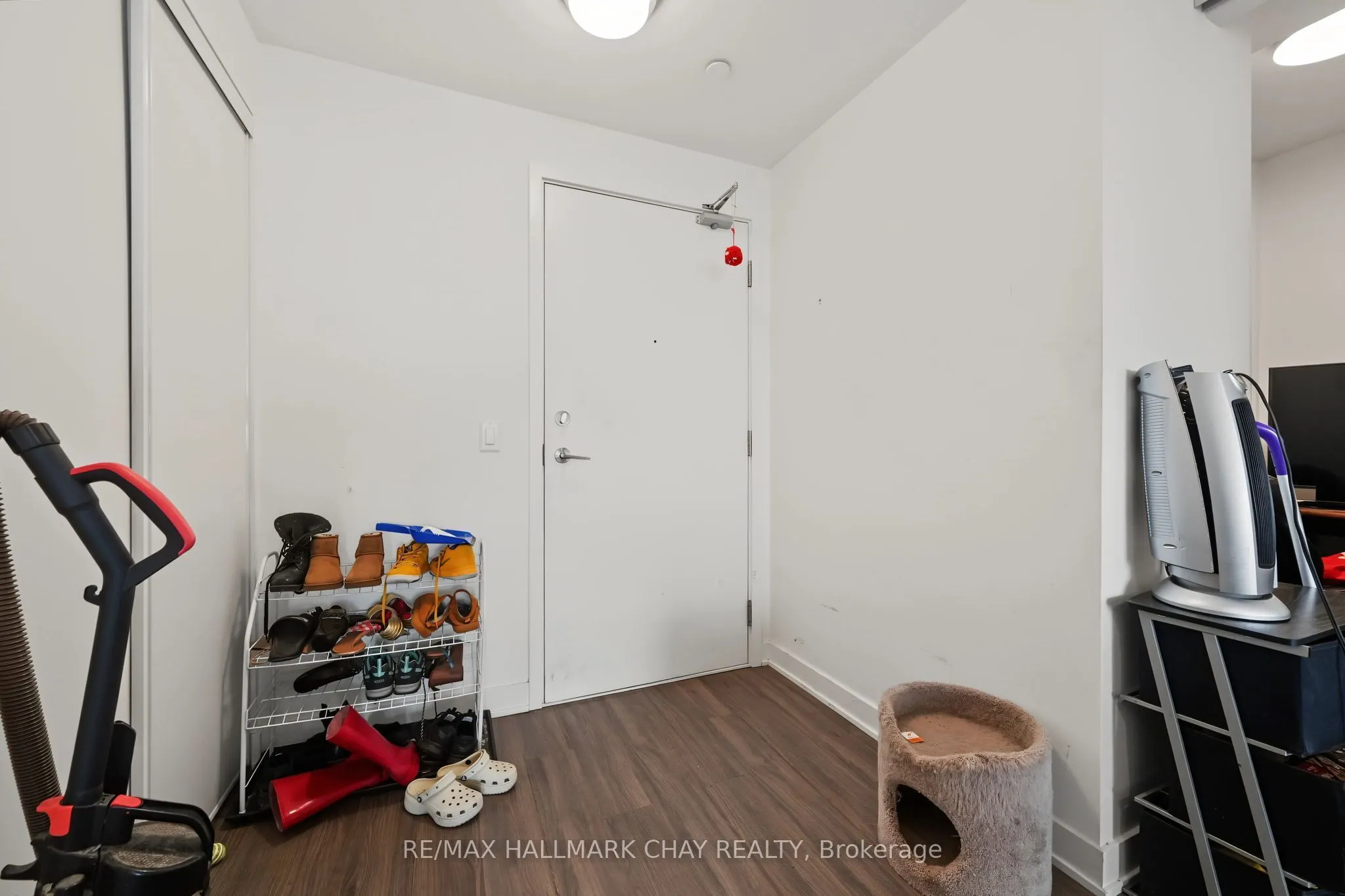681 Yonge Street #418