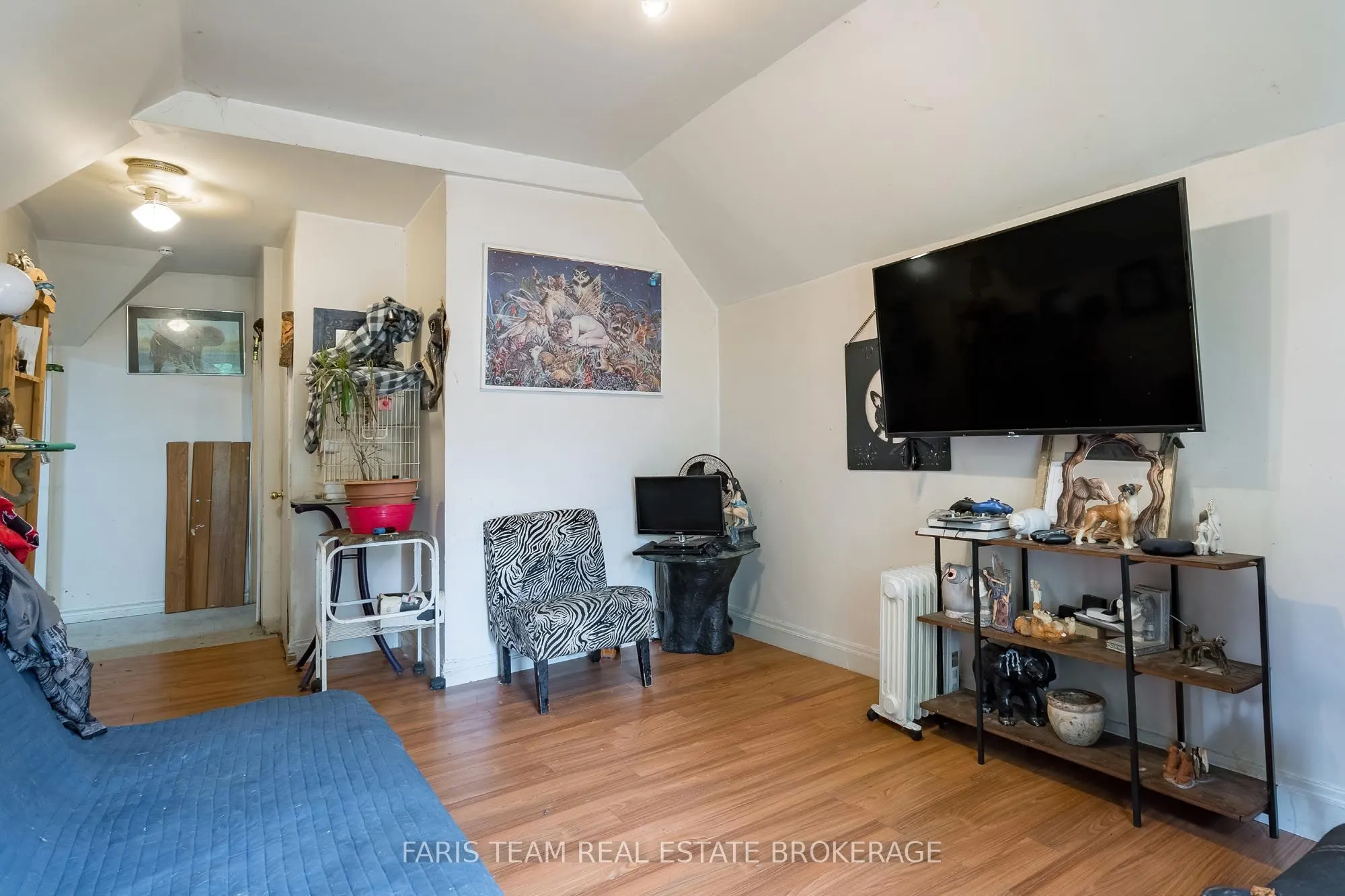 116 Albert Street S