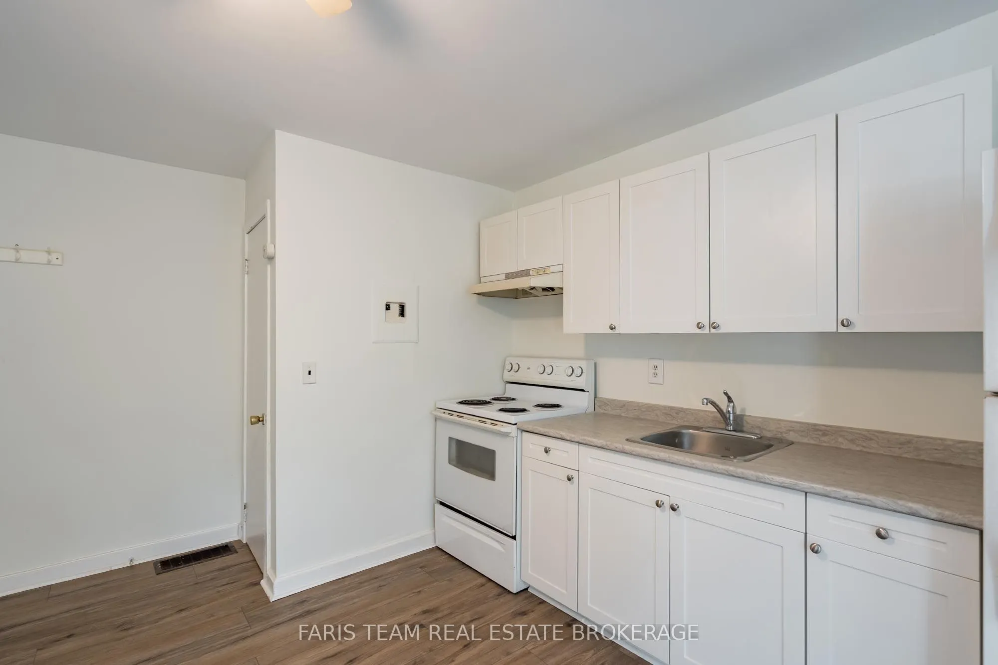 116 Albert Street S