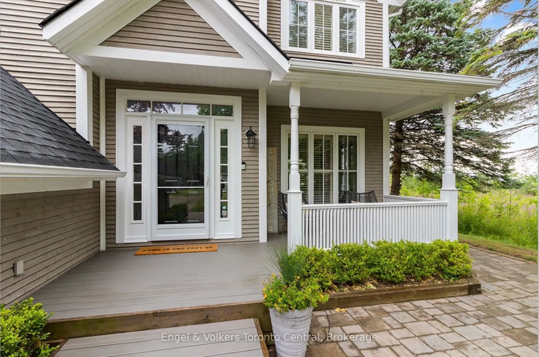 63 Georgian Manor Drive
