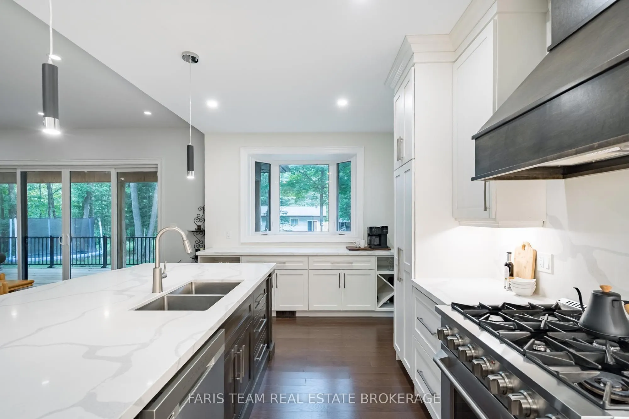 34 Oakwood Avenue