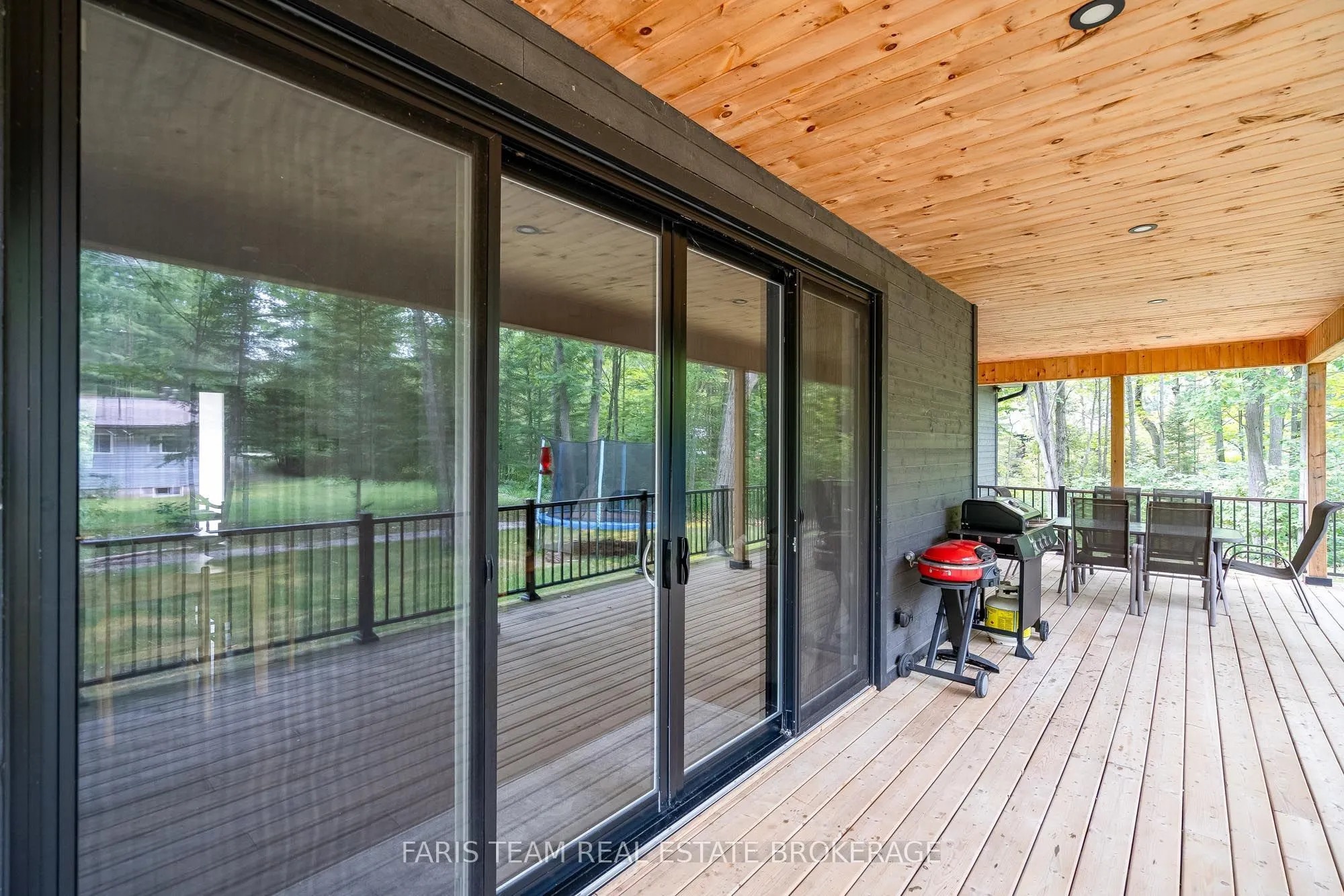 34 Oakwood Avenue