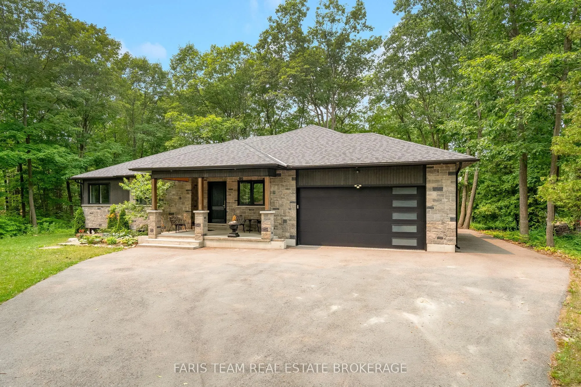 34 Oakwood Avenue