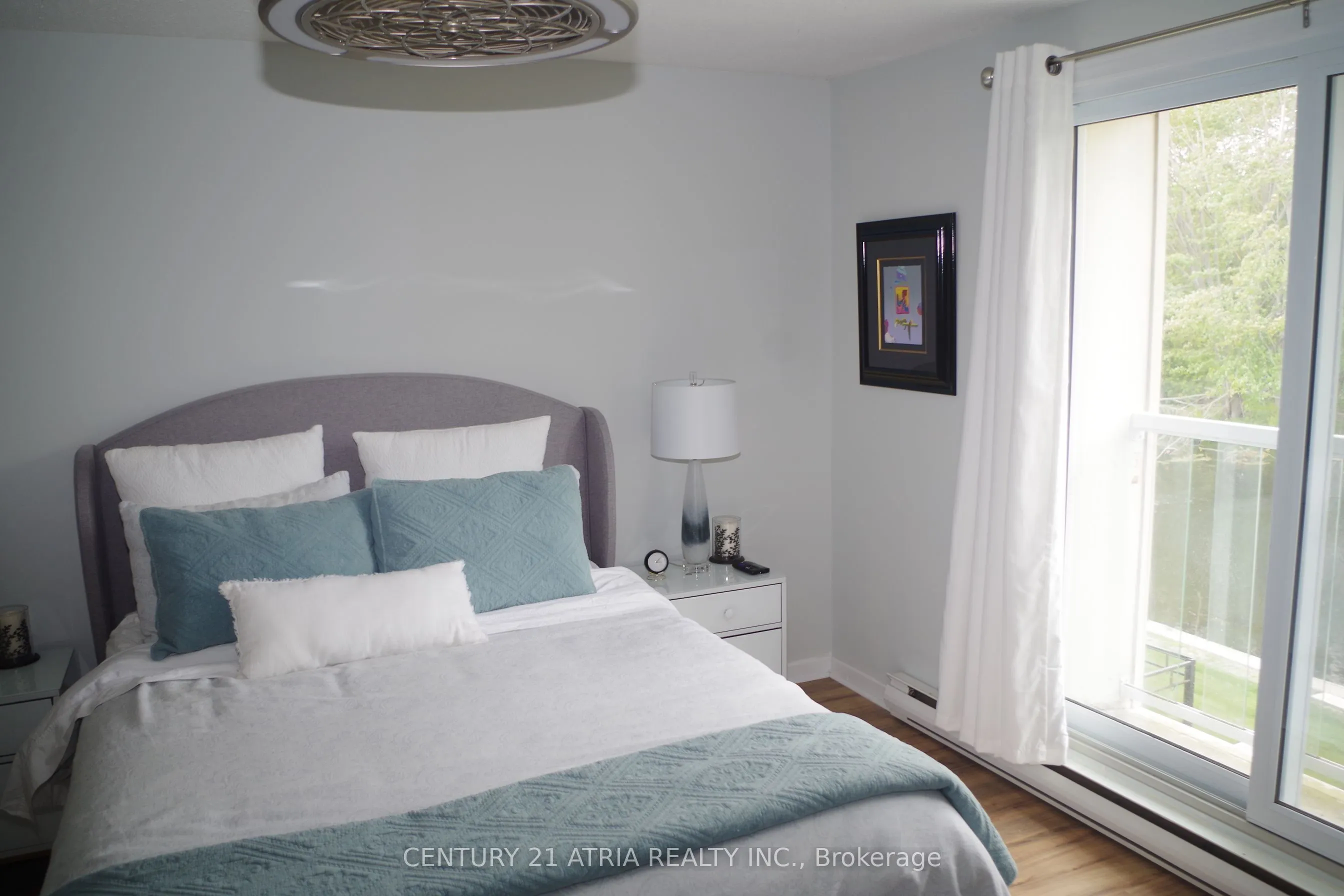 4 Paradise Boulevard #24