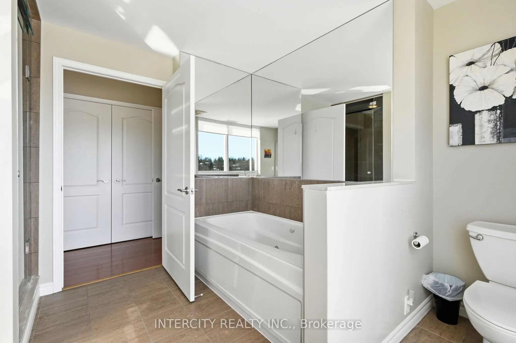 699 Aberdeen Boulevard #901