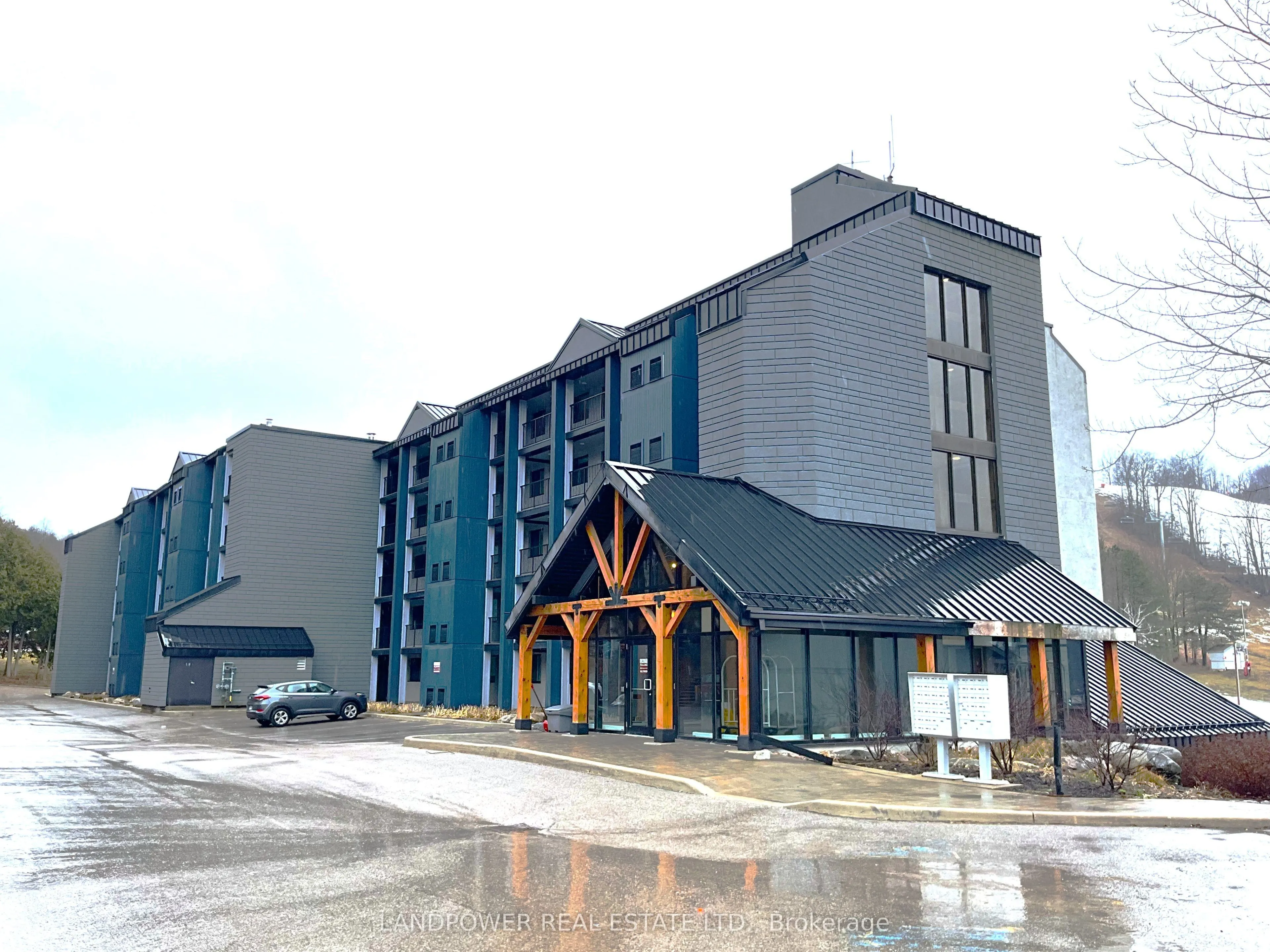 80 Horseshoe Boulevard #403