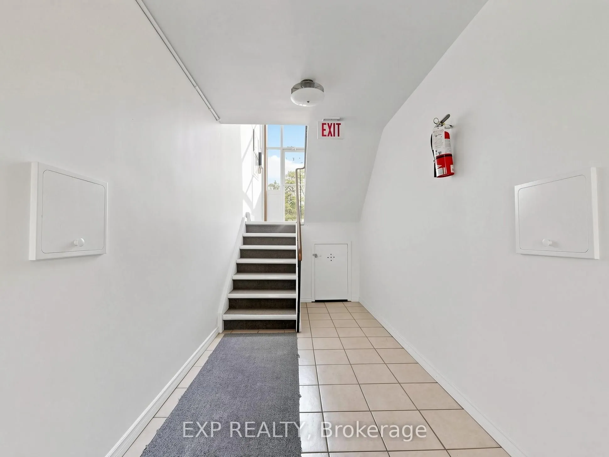 89 Donald Street