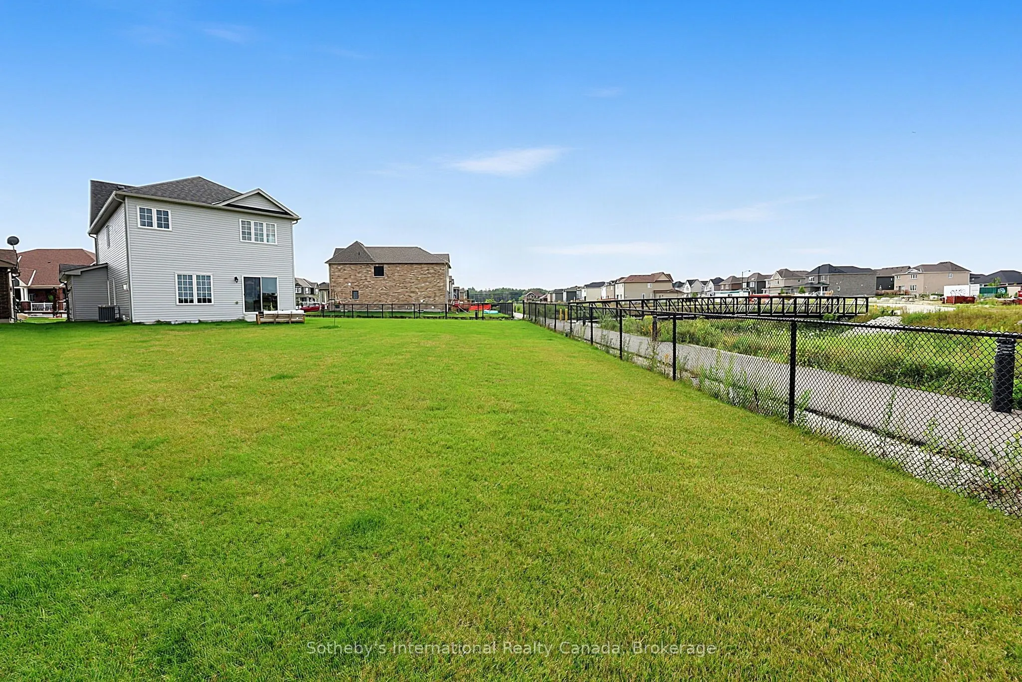 270 Springfield Crescent
