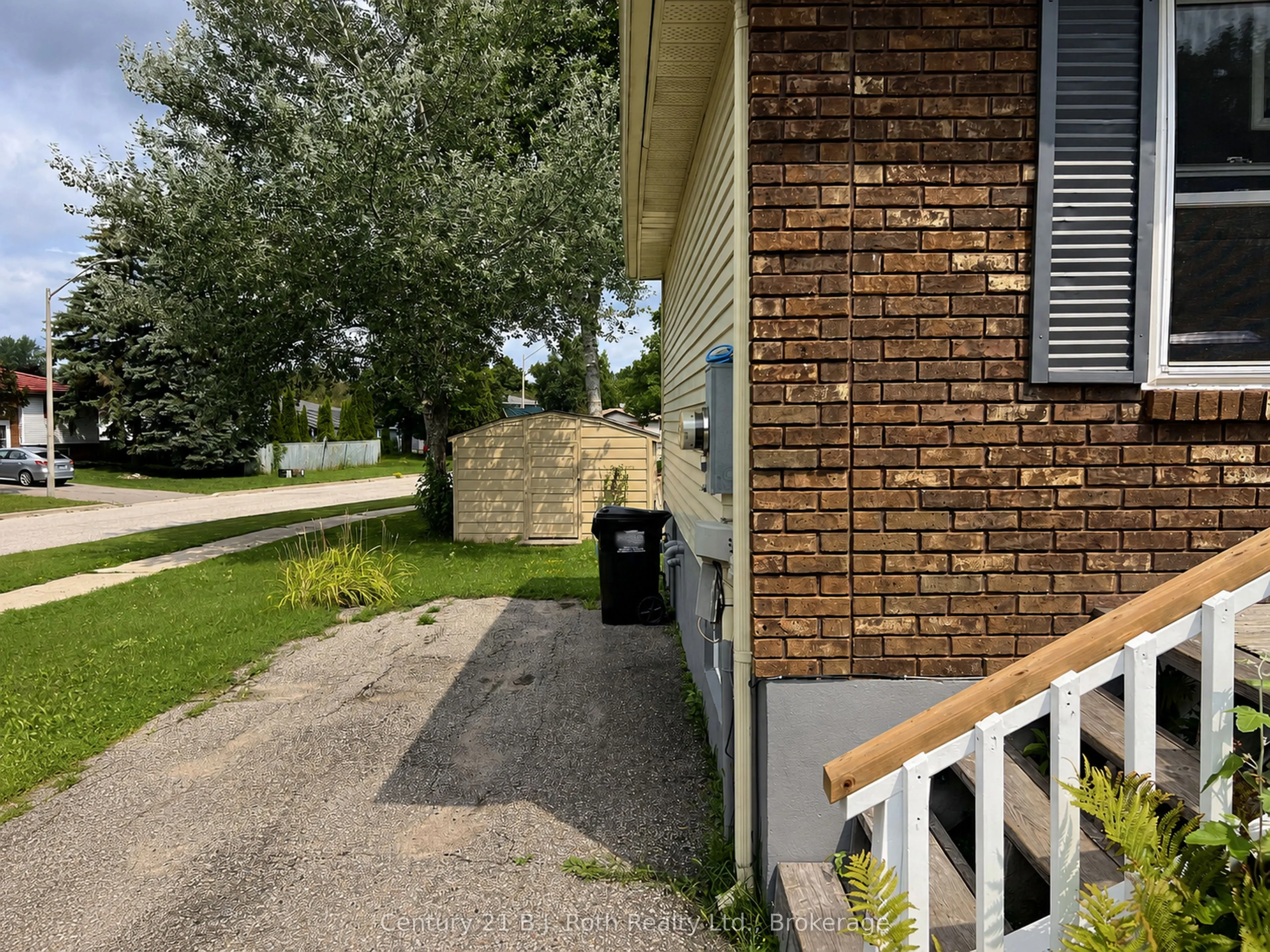 867 Birchwood Drive