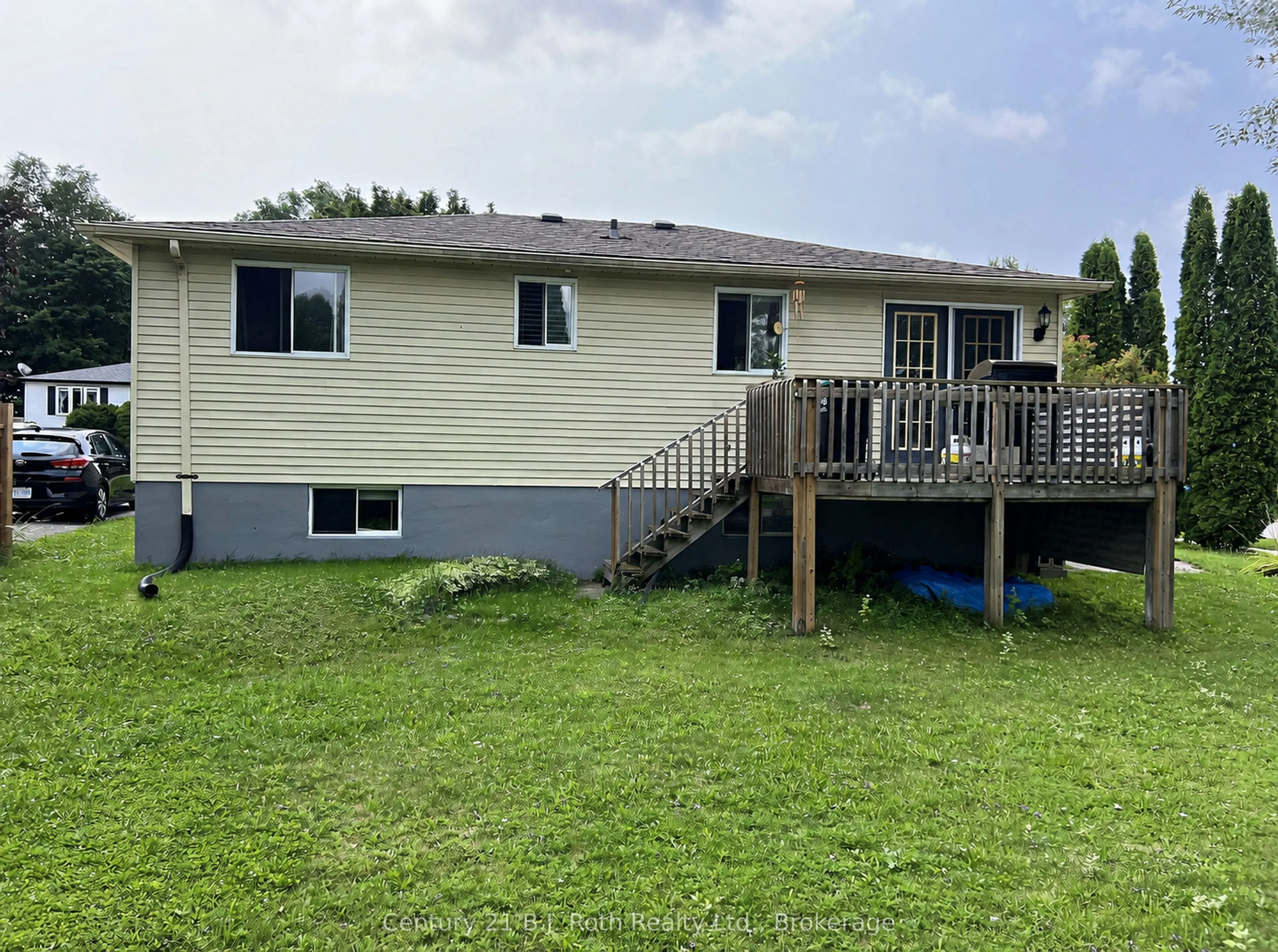 867 Birchwood Drive