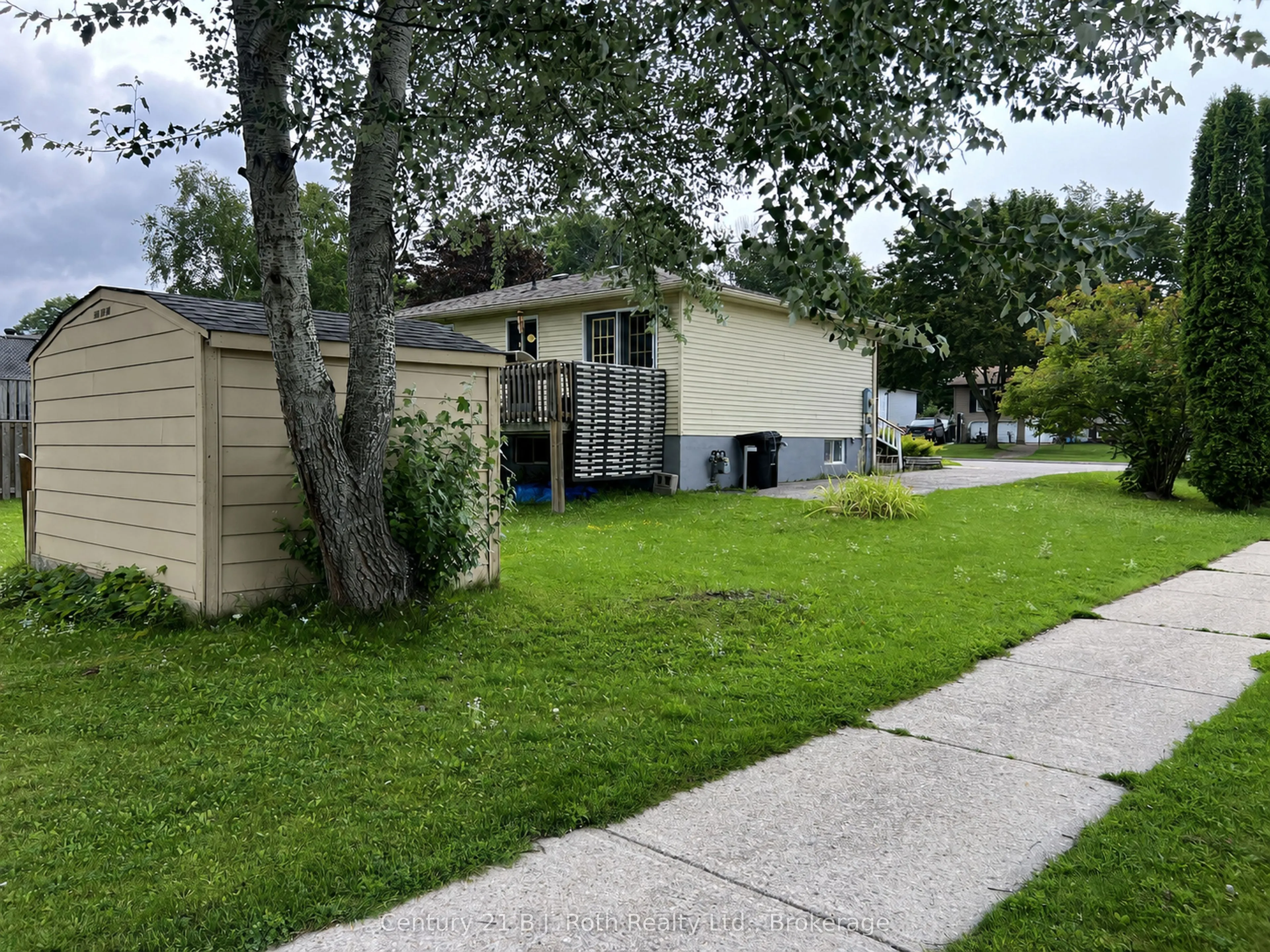 867 Birchwood Drive