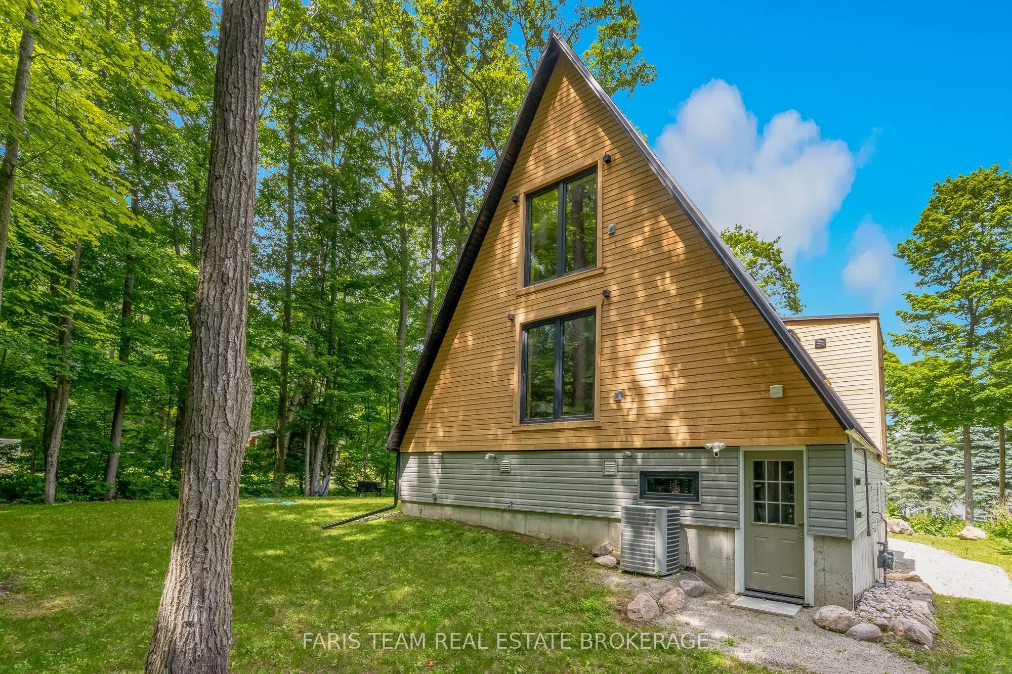 1490 Champlain Road
