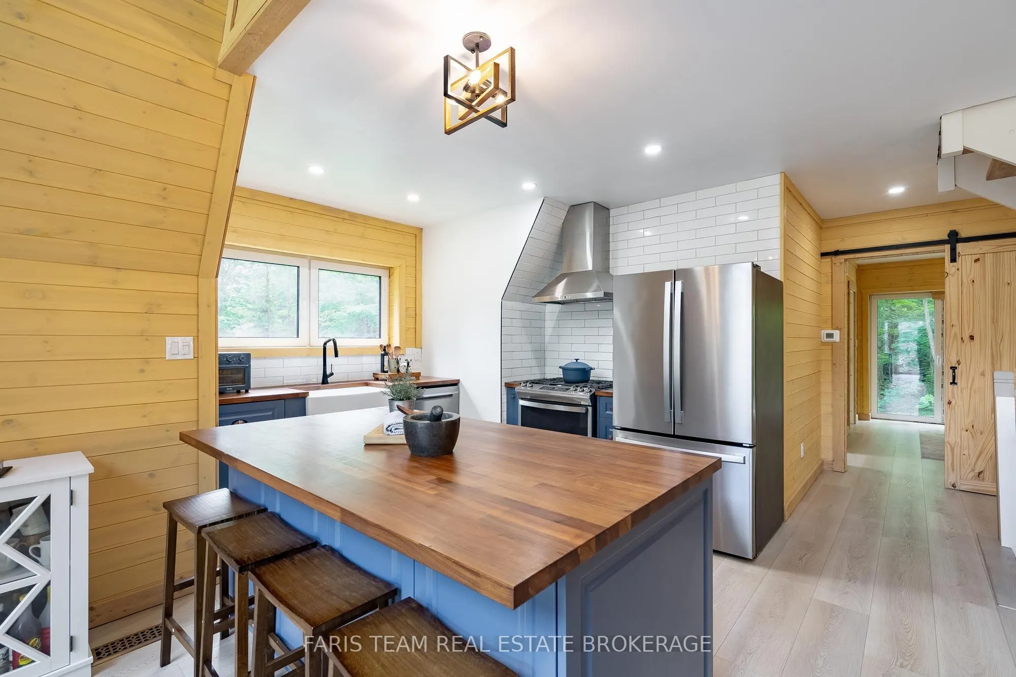 1490 Champlain Road