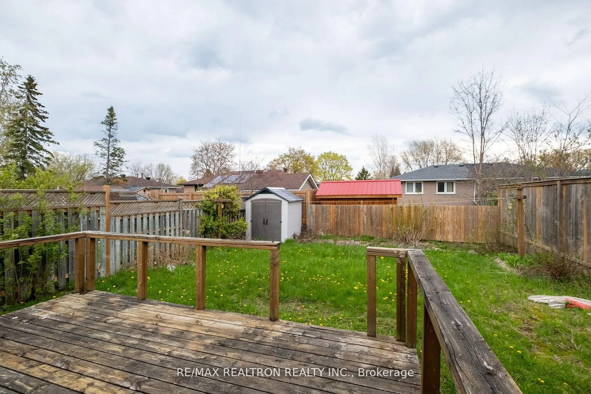 8 Courtice Crescent