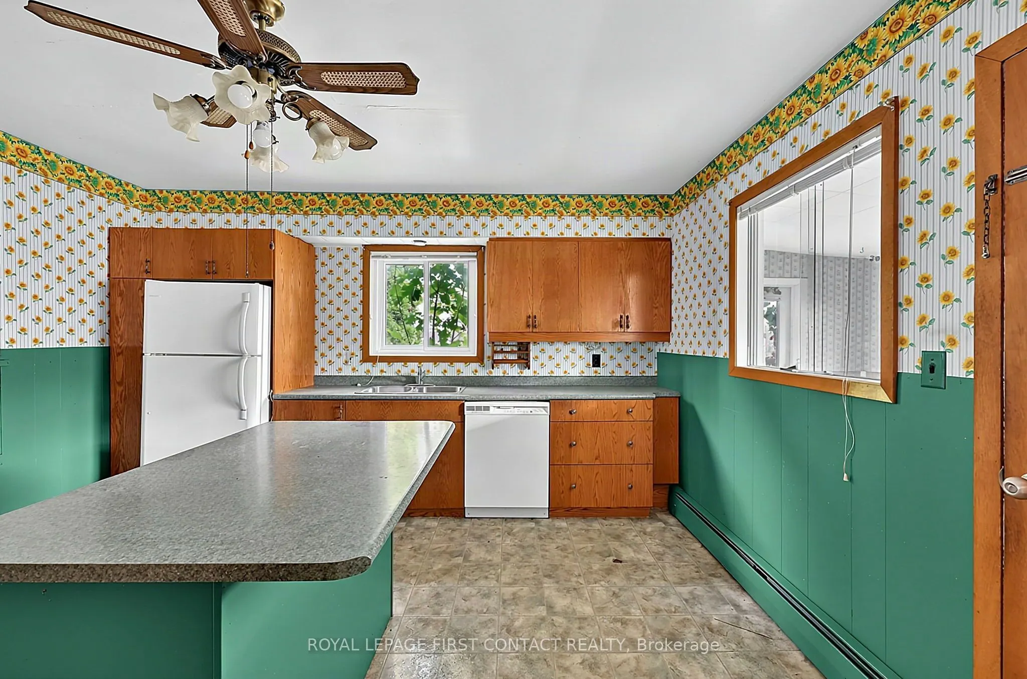 43 FITTONS Road W