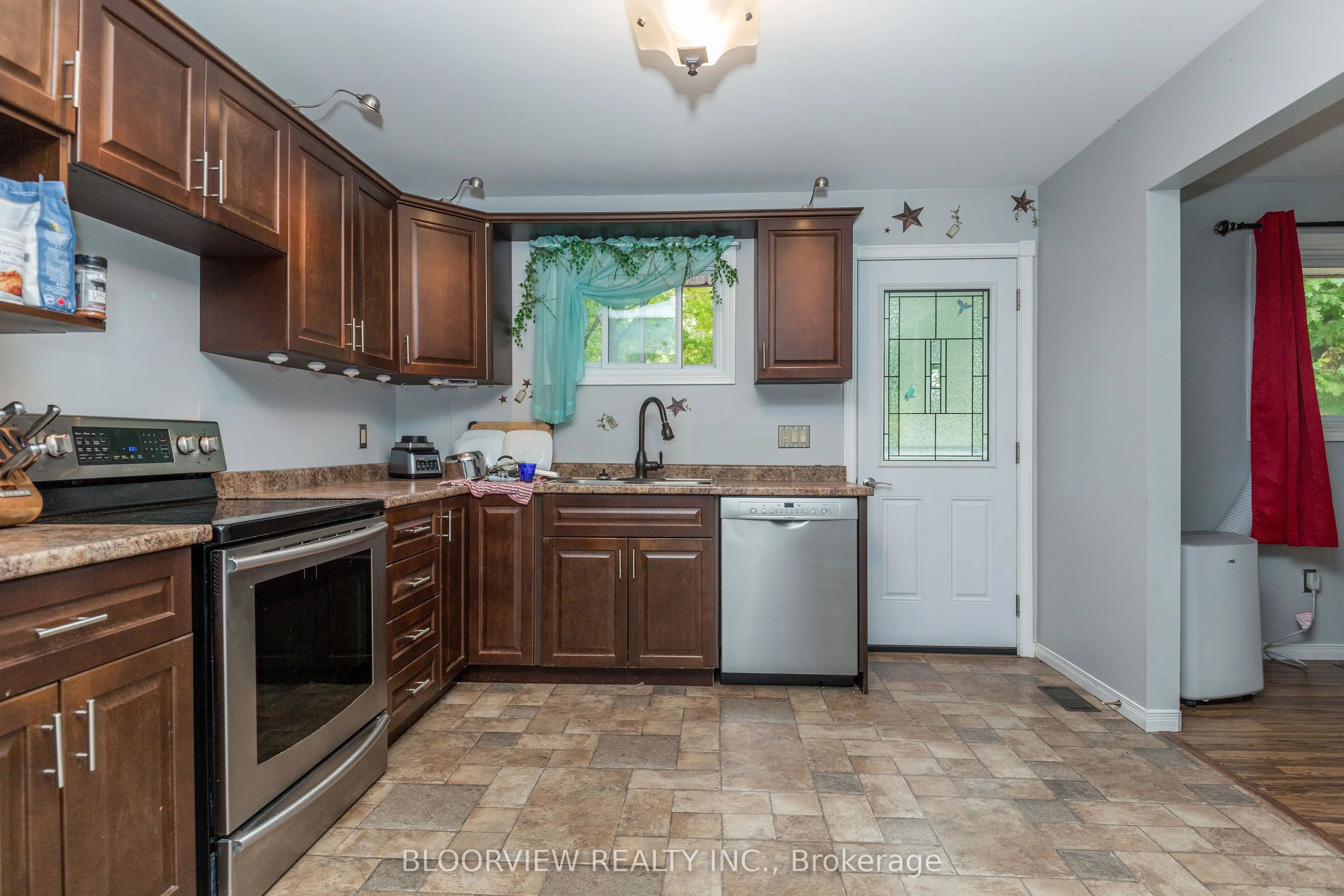 9467 County 93 Road