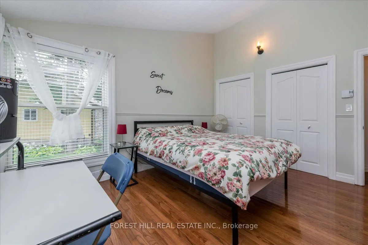 21 PINETREE Court