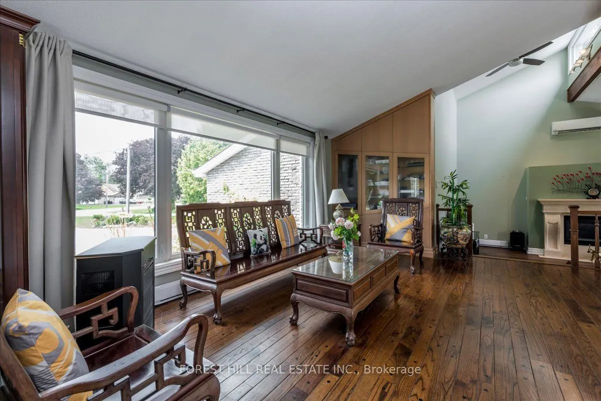 21 PINETREE Court