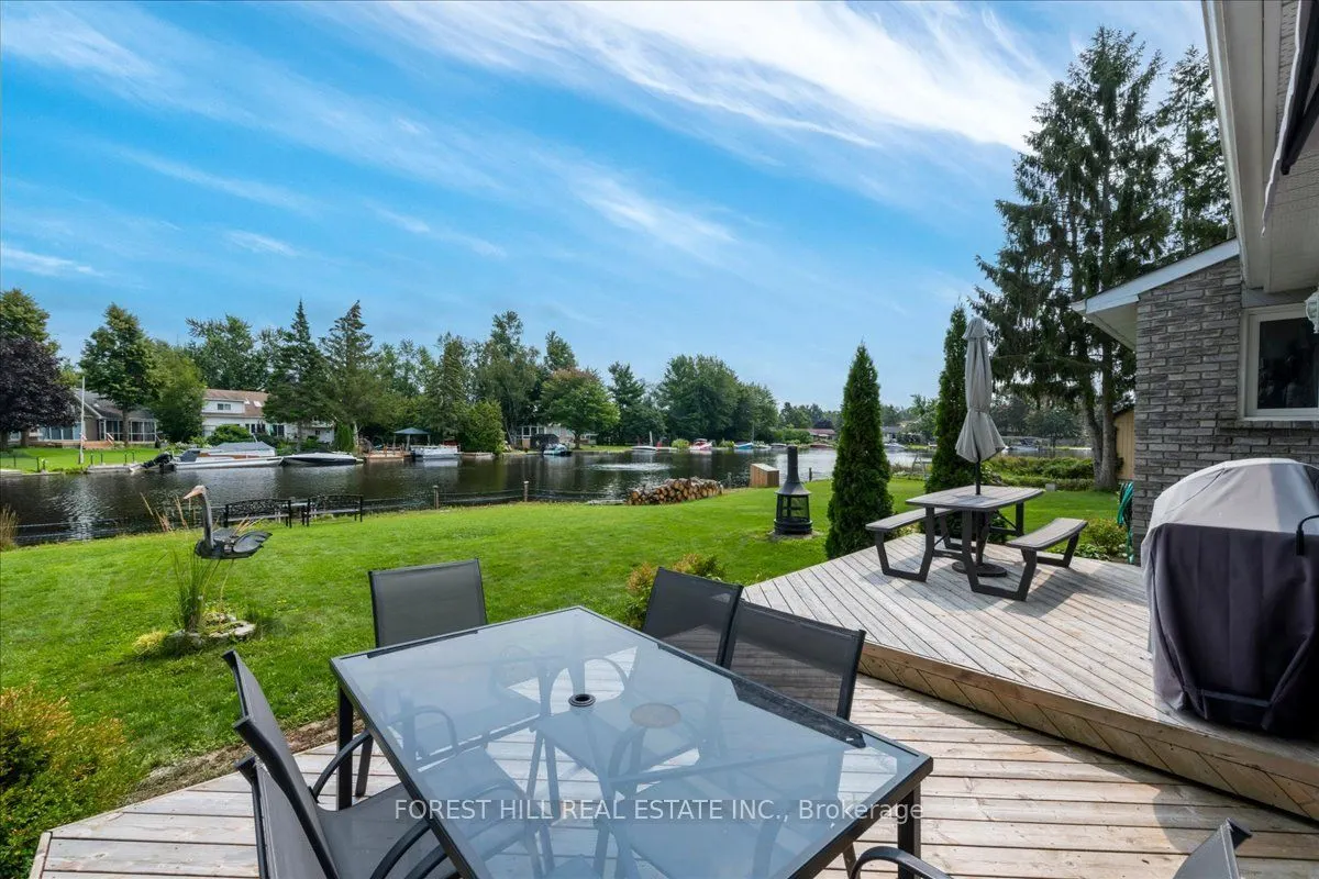 21 PINETREE Court
