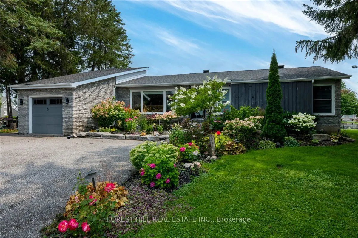 21 PINETREE Court