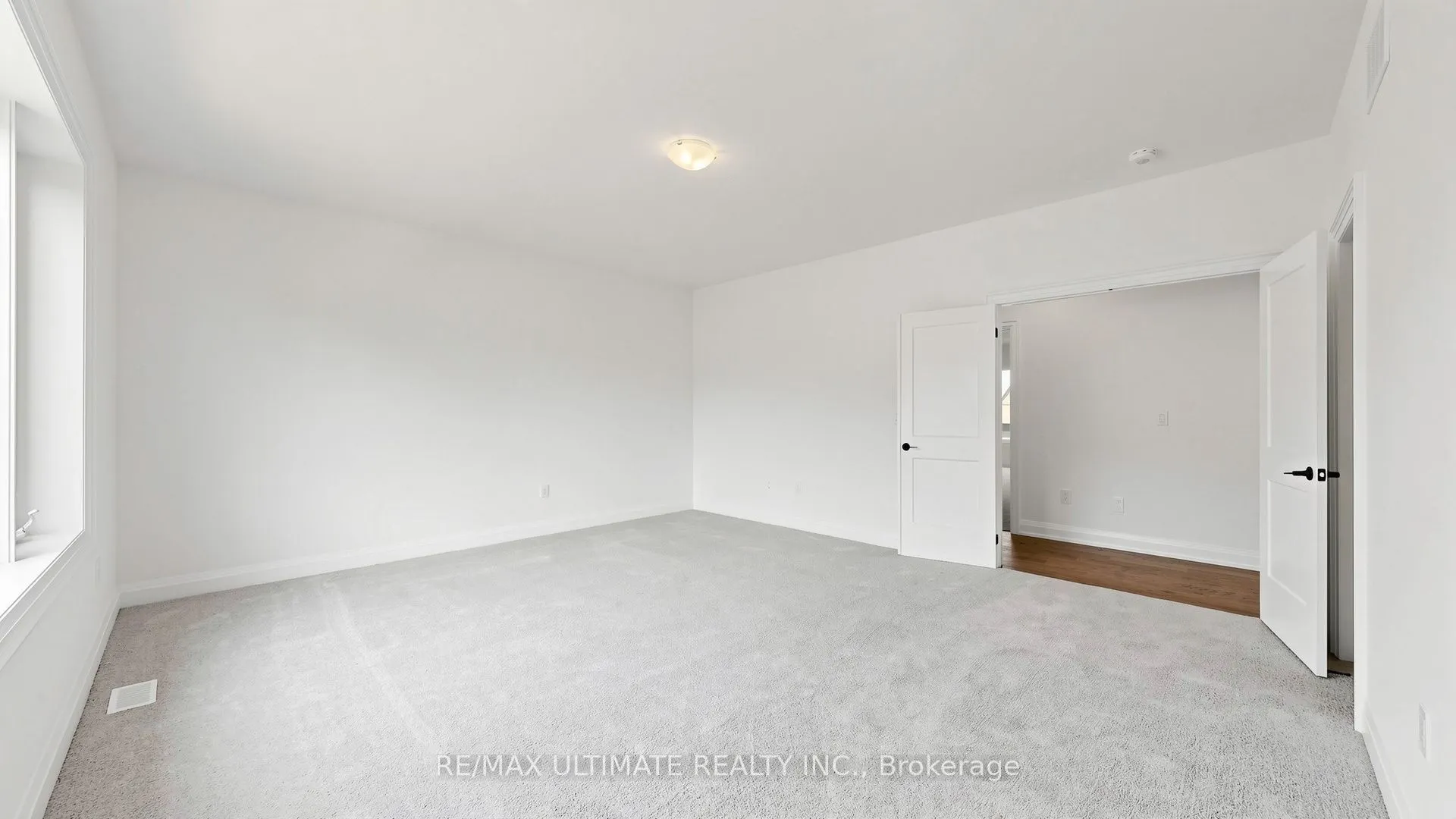 12 Aldwinckle Avenue