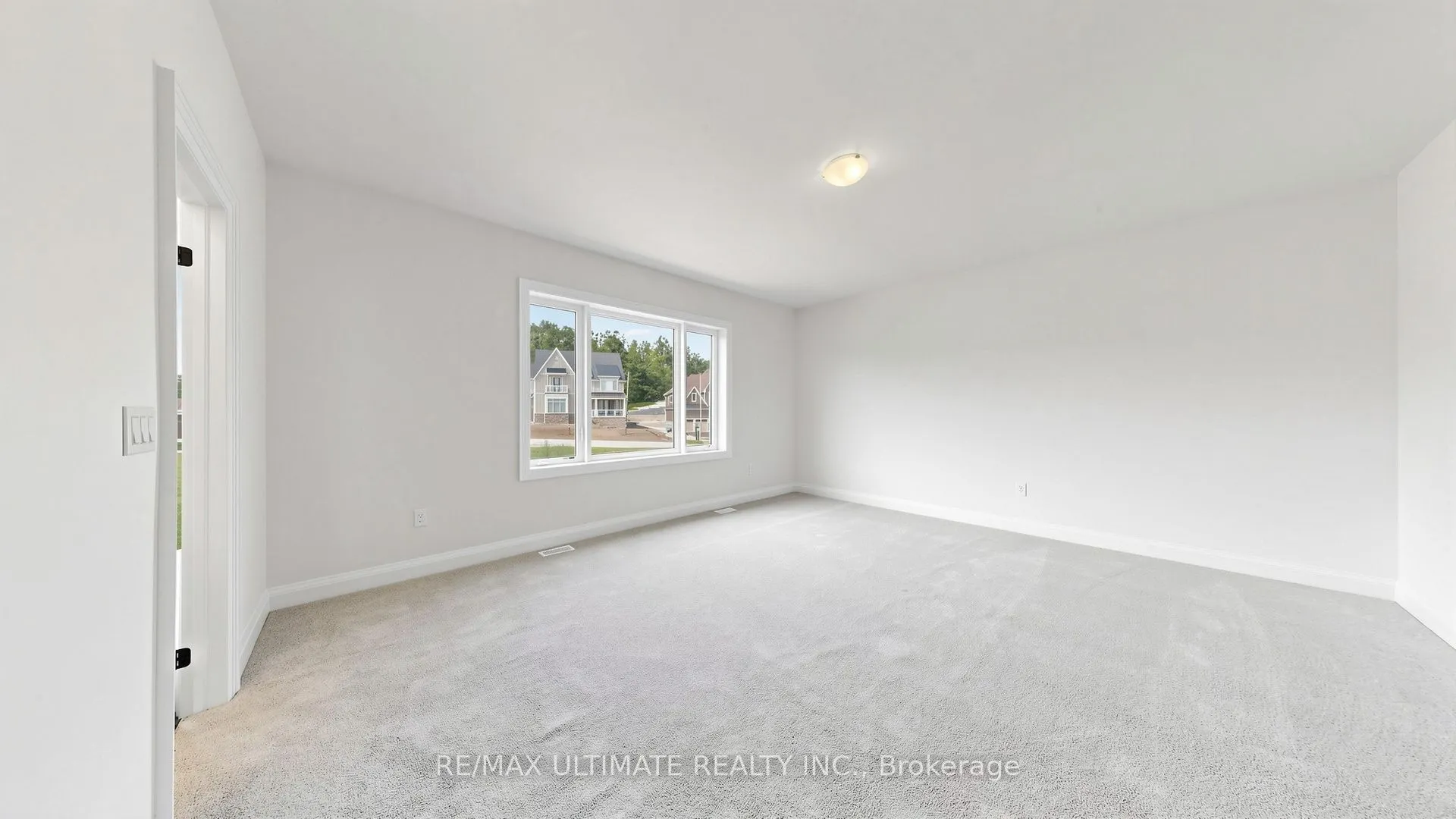 12 Aldwinckle Avenue