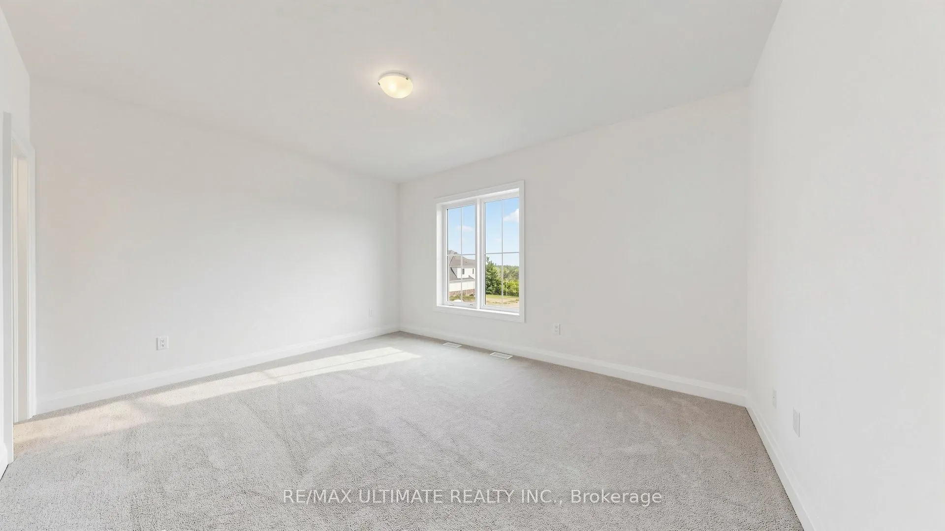 12 Aldwinckle Avenue