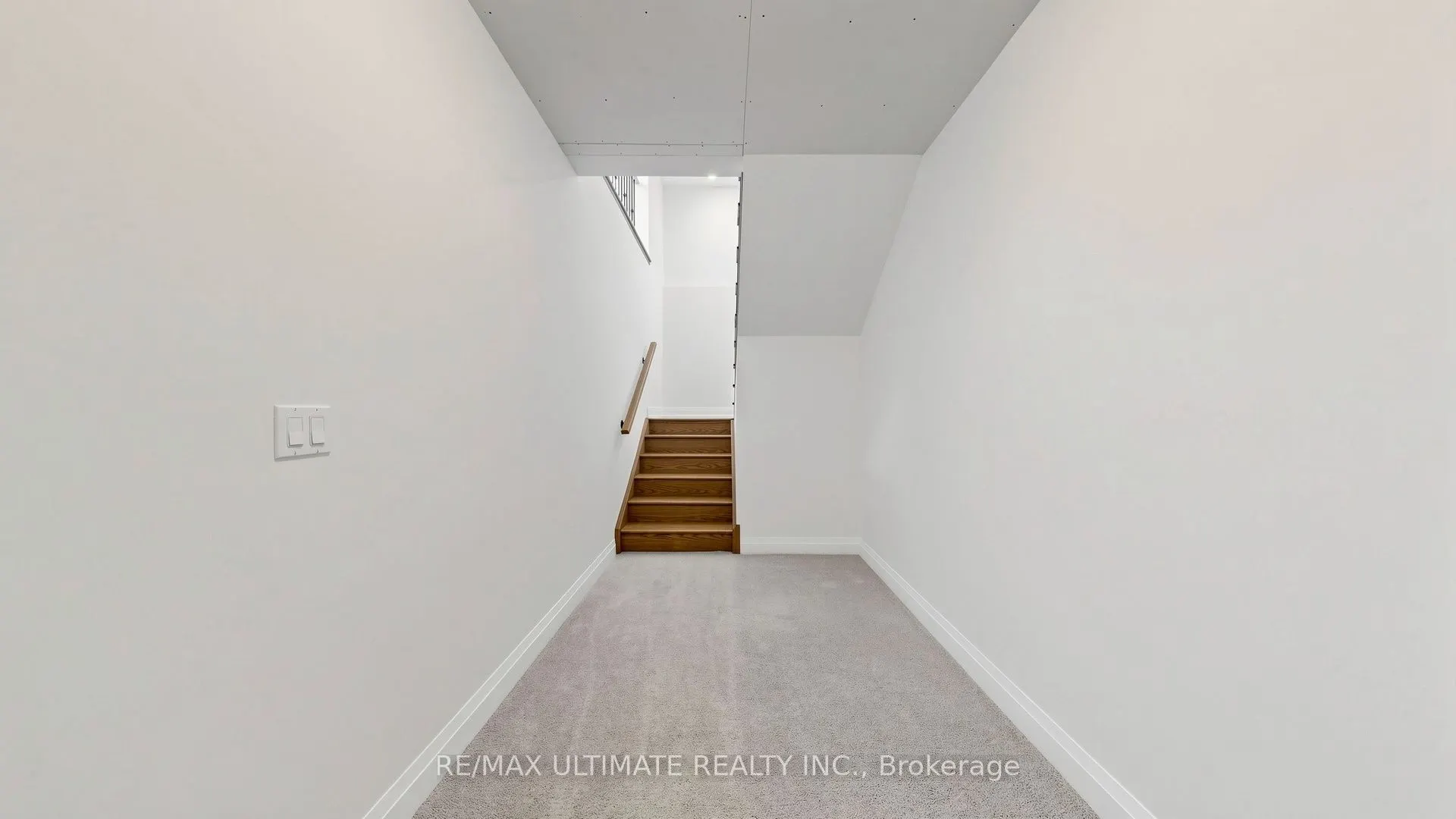 12 Aldwinckle Avenue