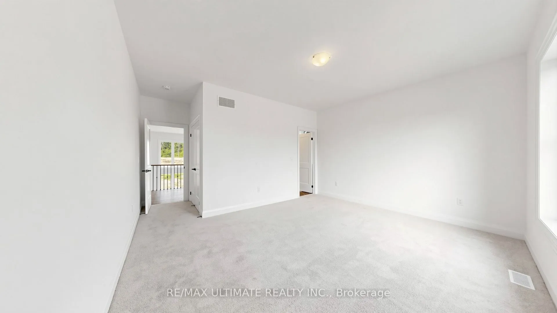 12 Aldwinckle Avenue
