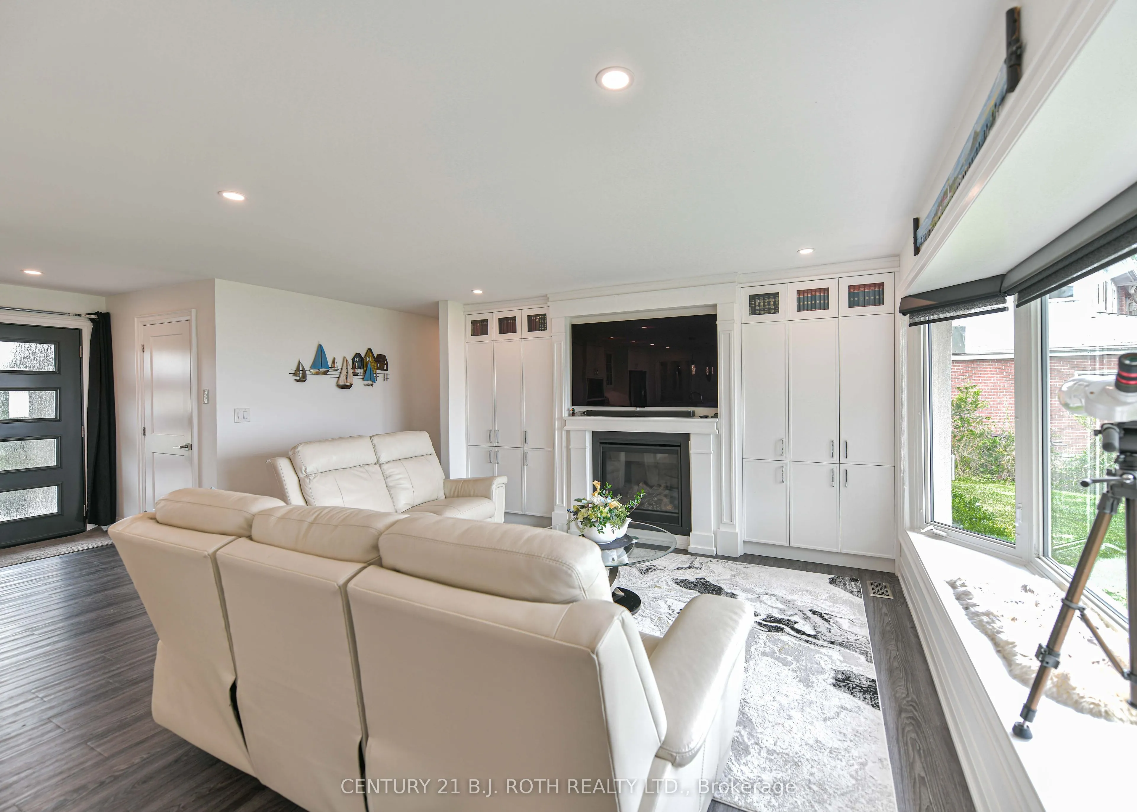 91 Moon Point Drive