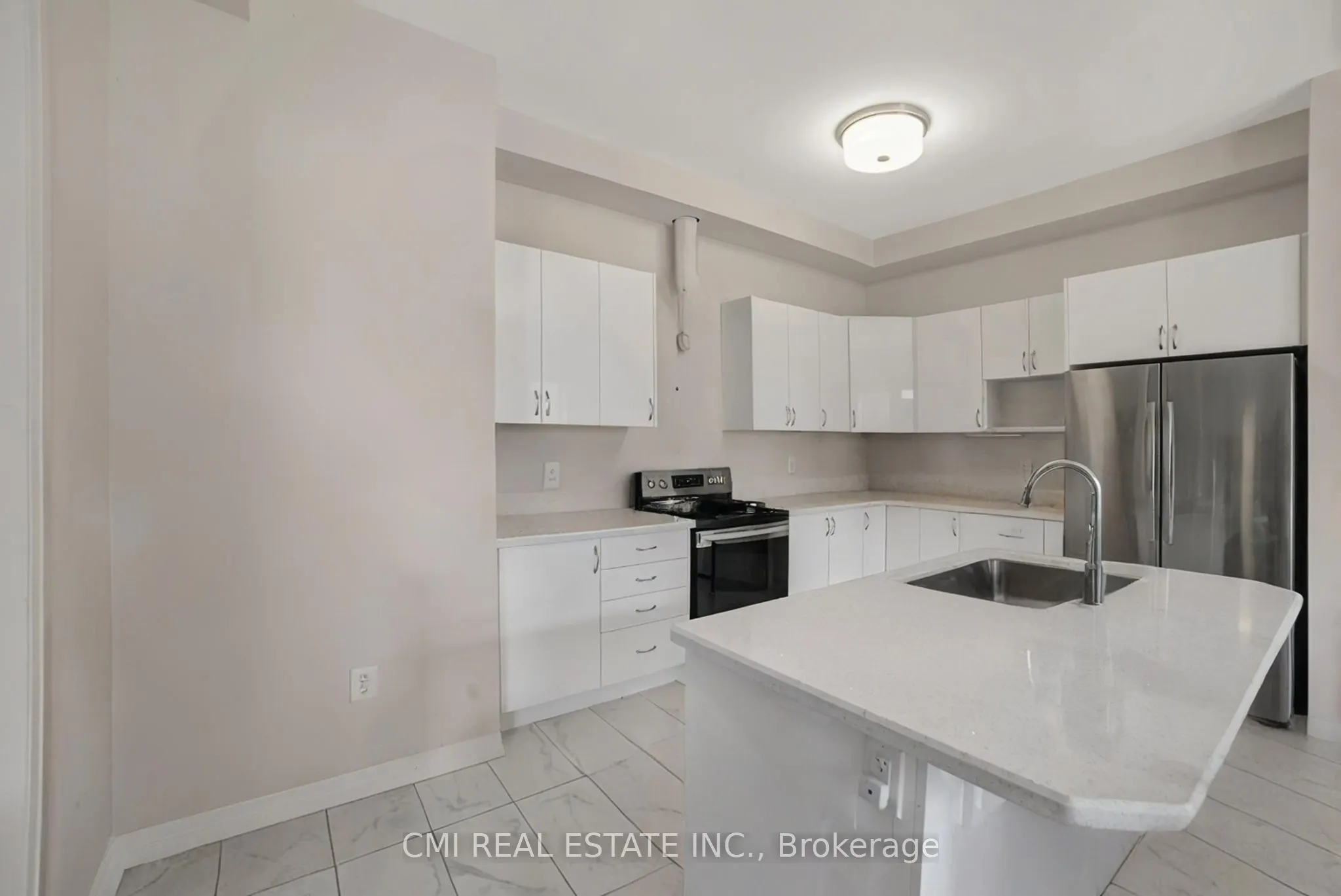 3742 Sunbank Crescent