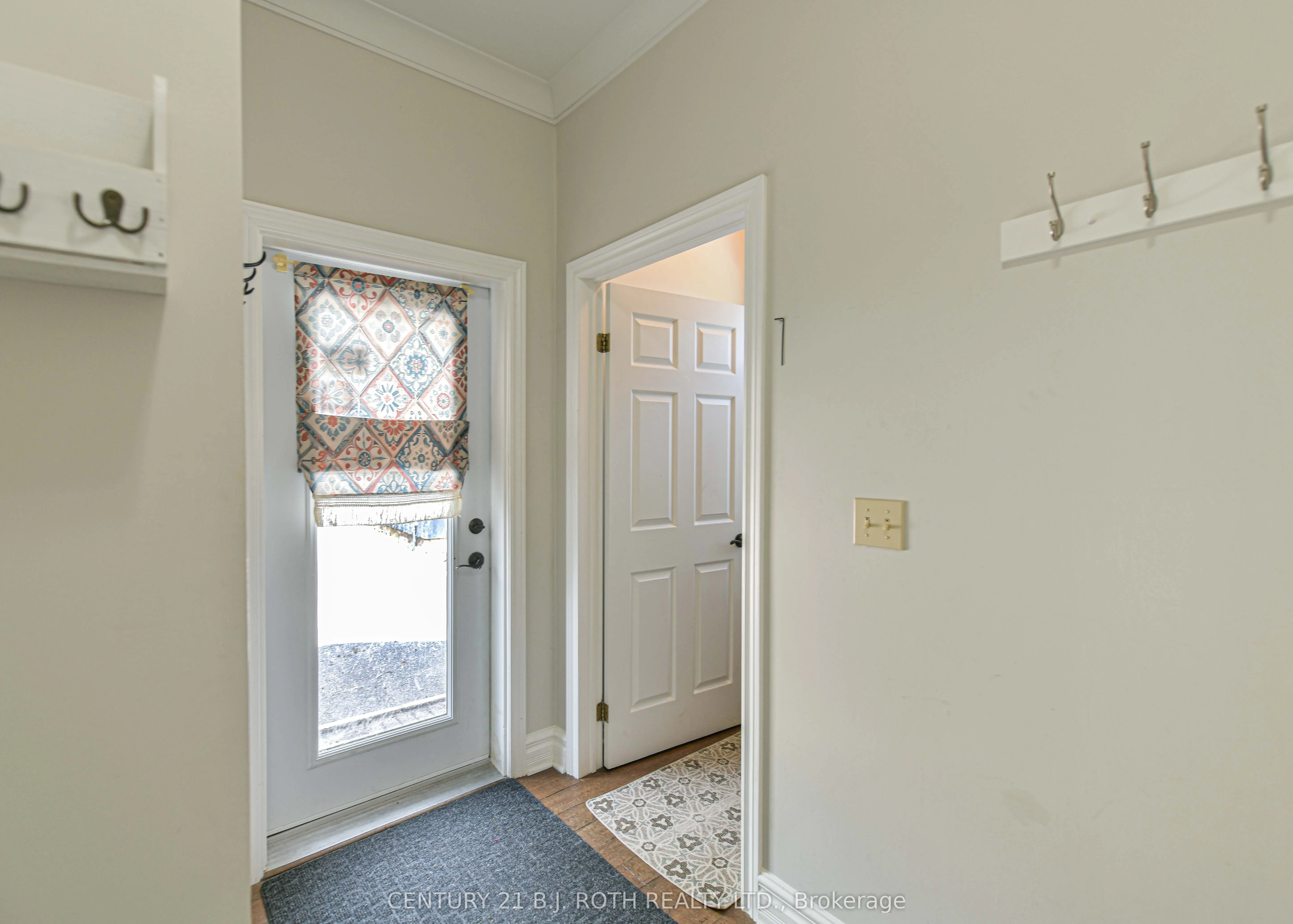 80 Coldwater Road W