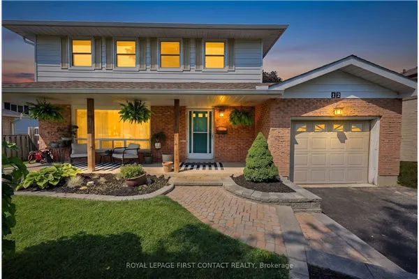 12 Davies Crescent