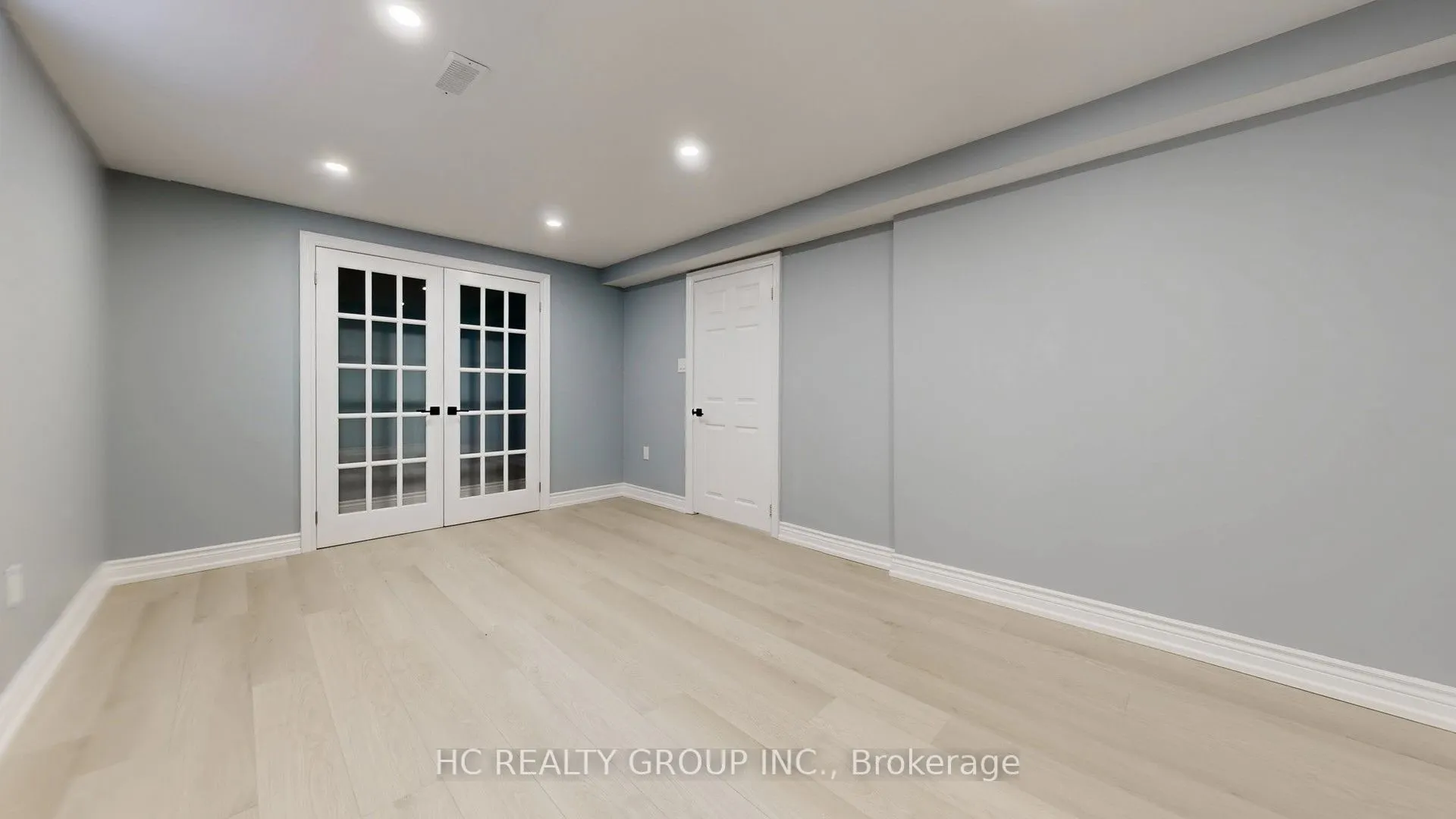 75 Ambler Bay