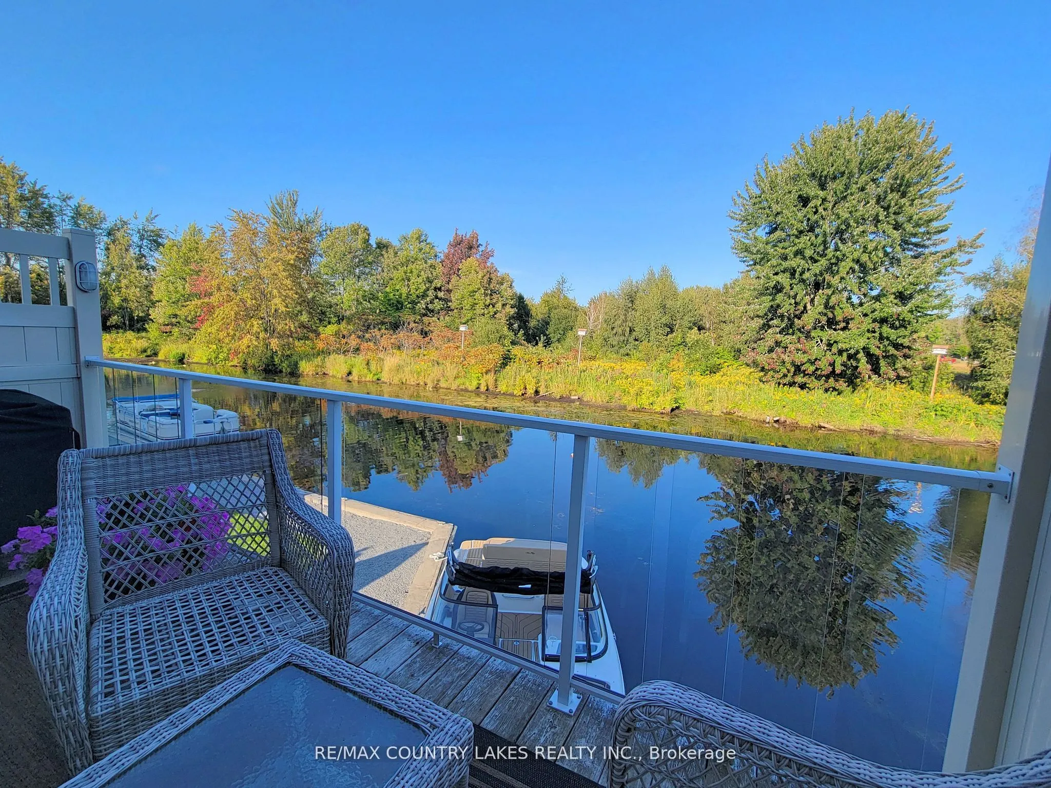 4 Paradise Boulevard #11