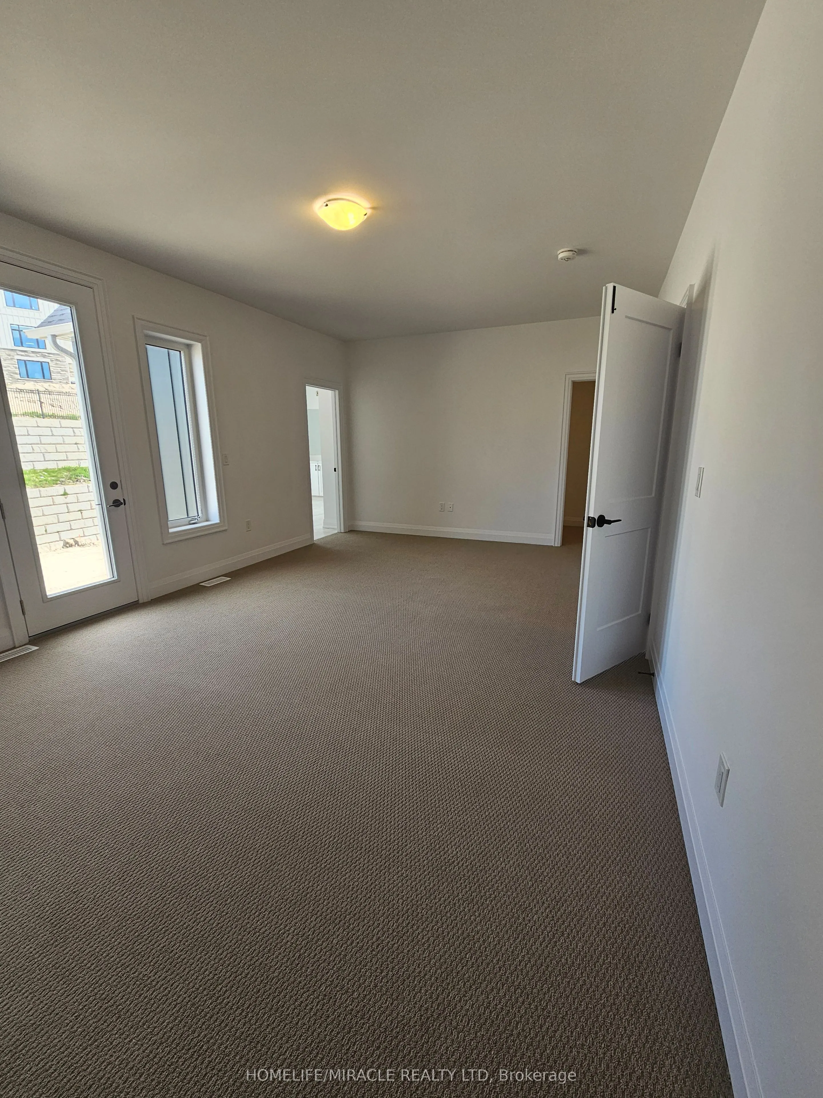 30 Pearsall Place