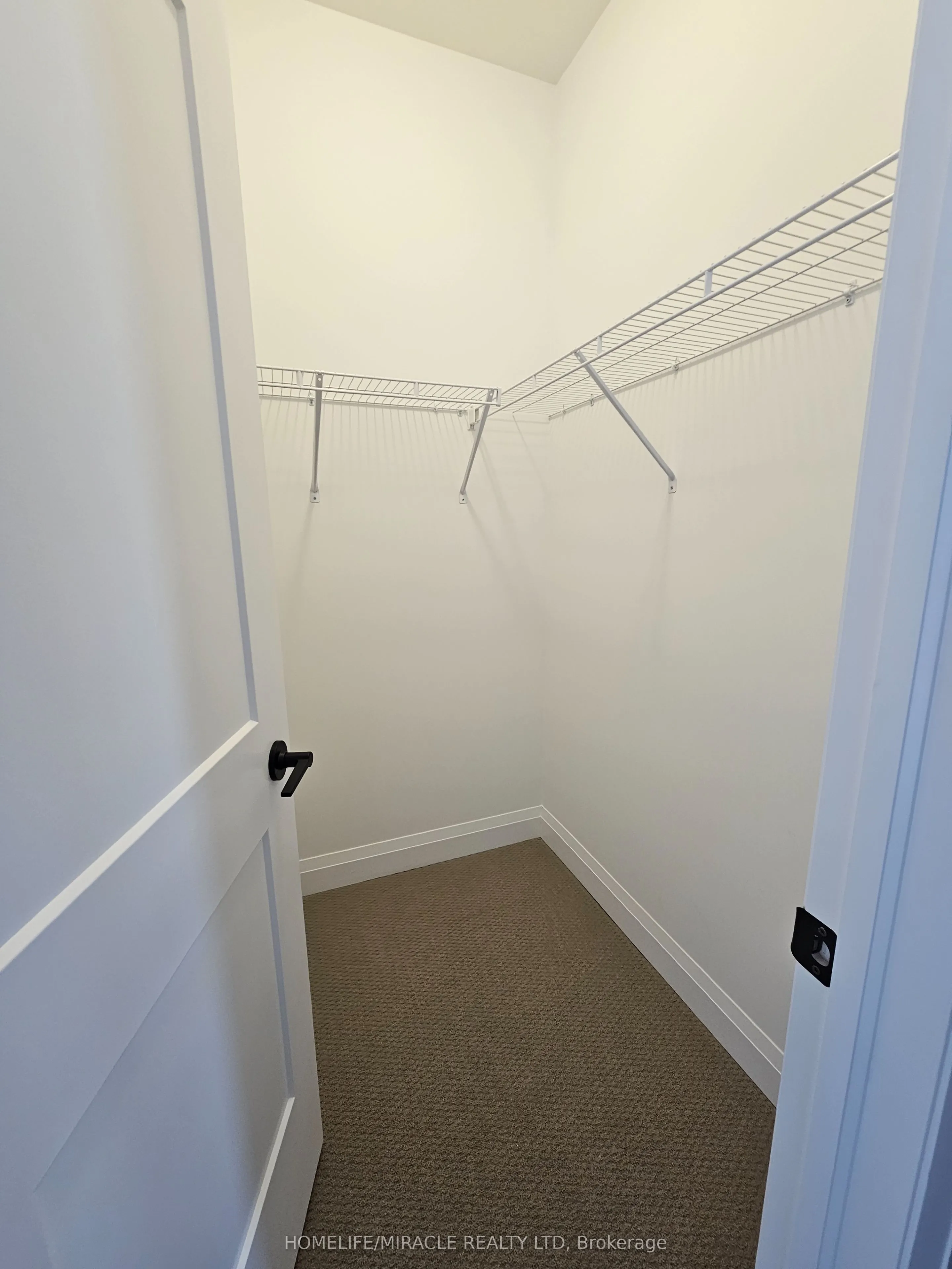 30 Pearsall Place