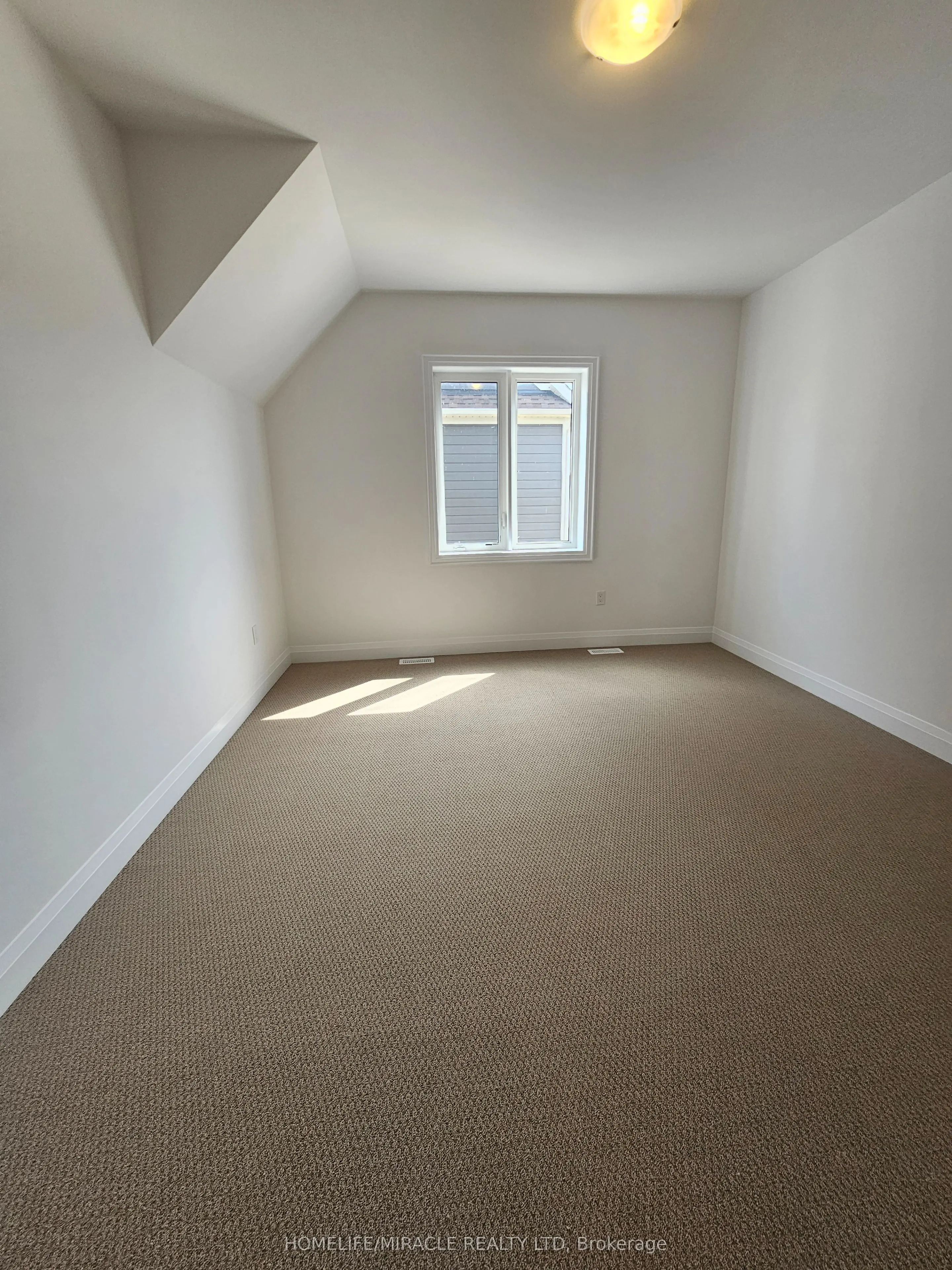 30 Pearsall Place