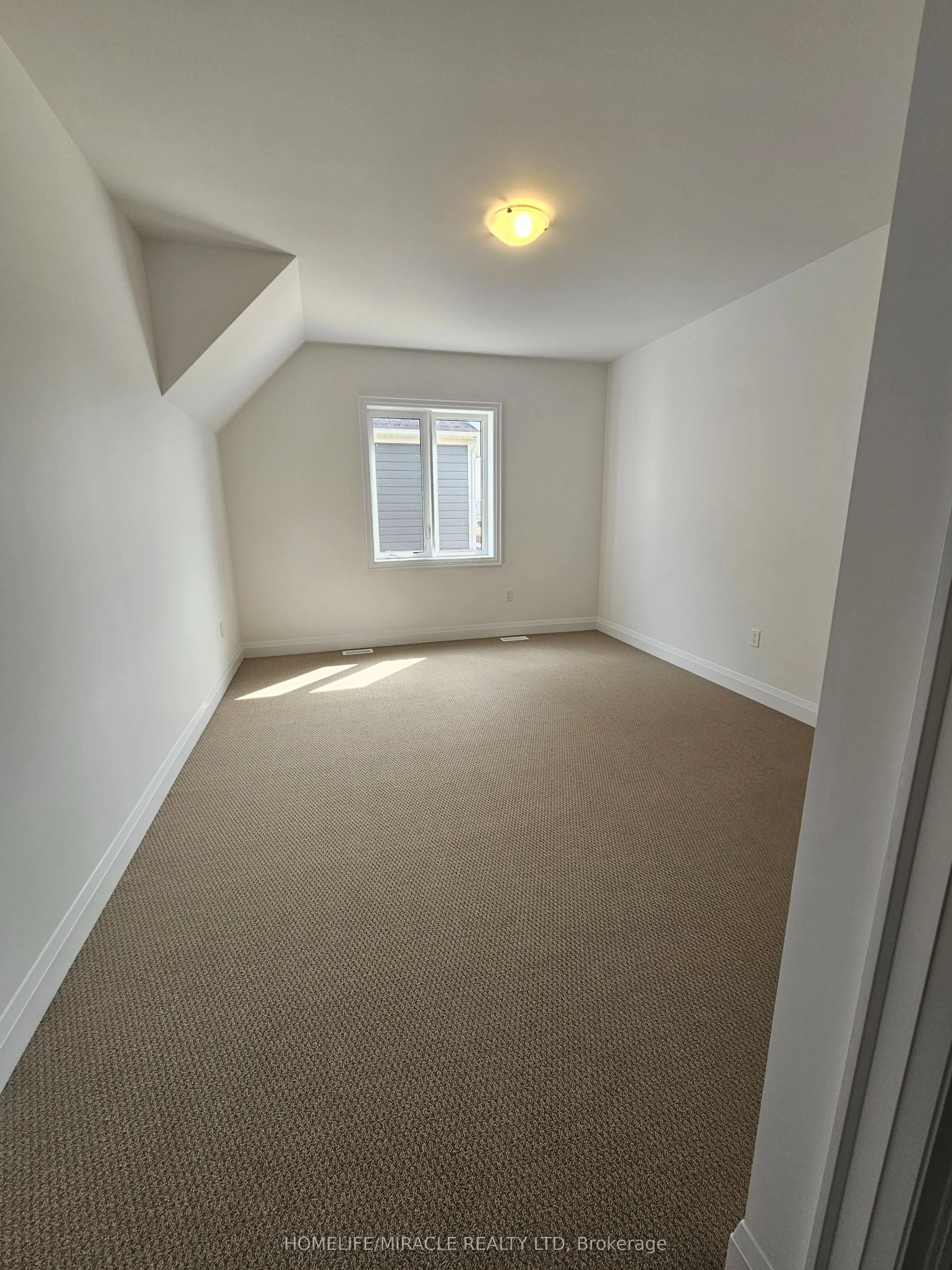 30 Pearsall Place
