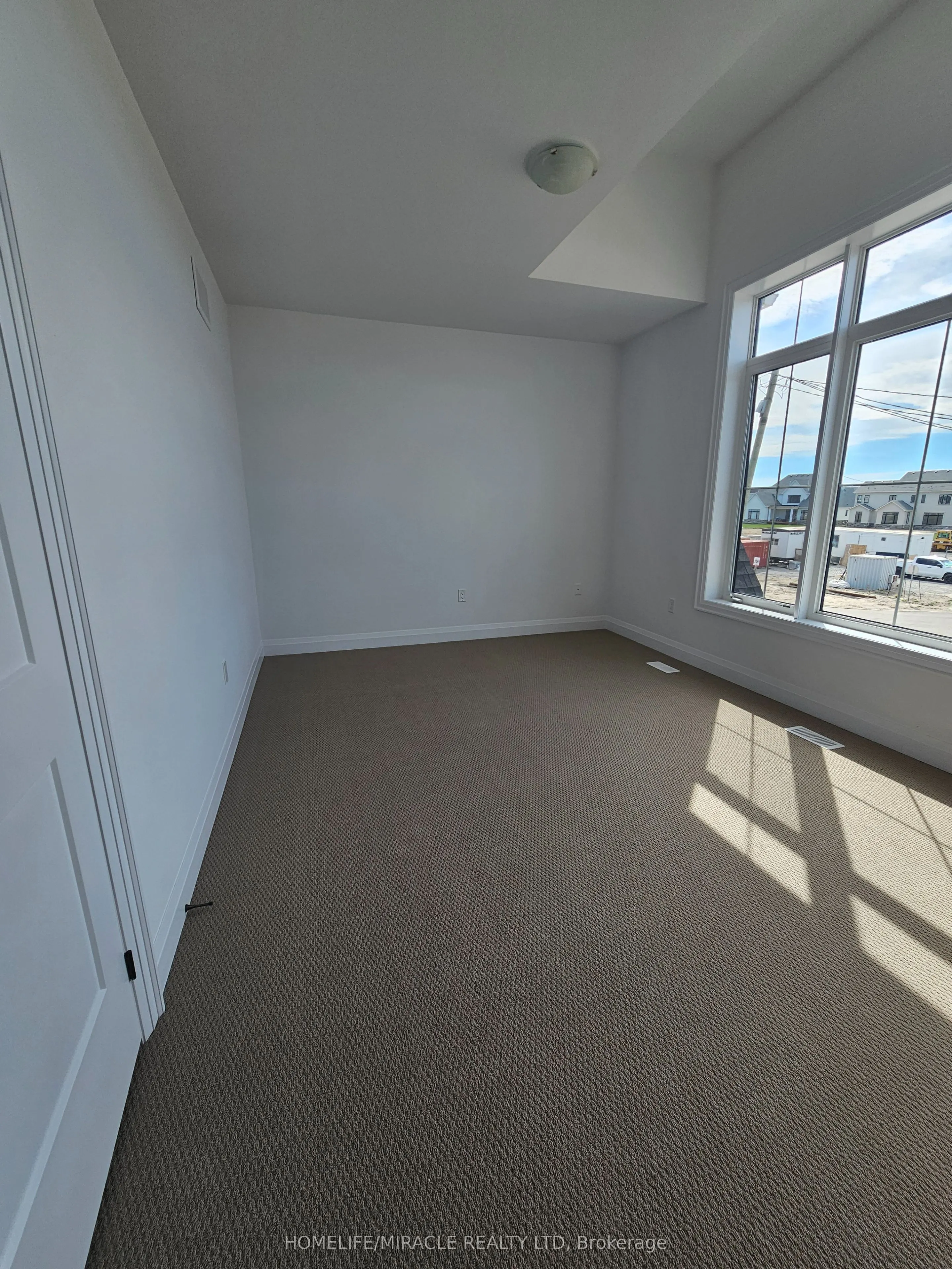 30 Pearsall Place