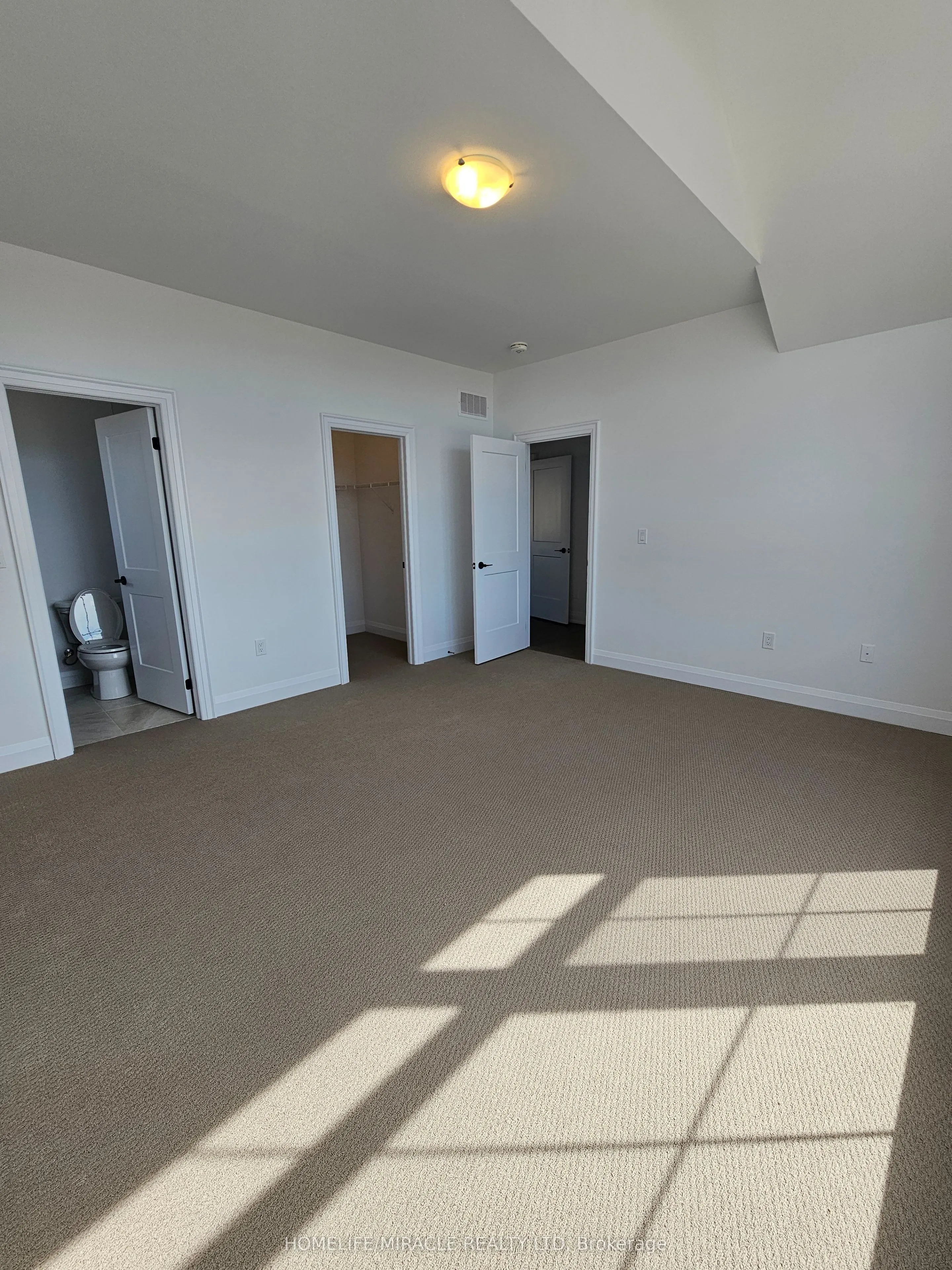 30 Pearsall Place