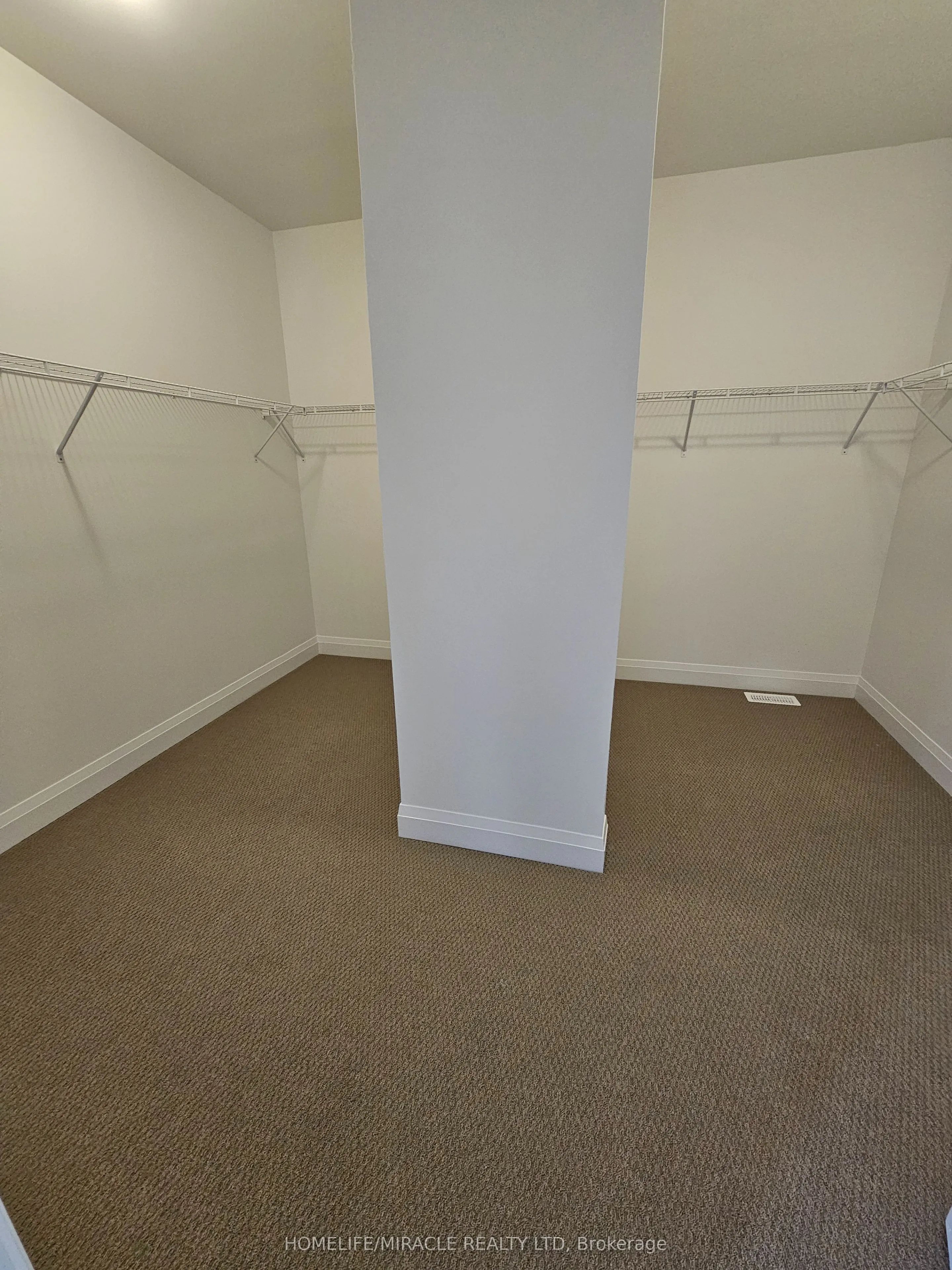 30 Pearsall Place