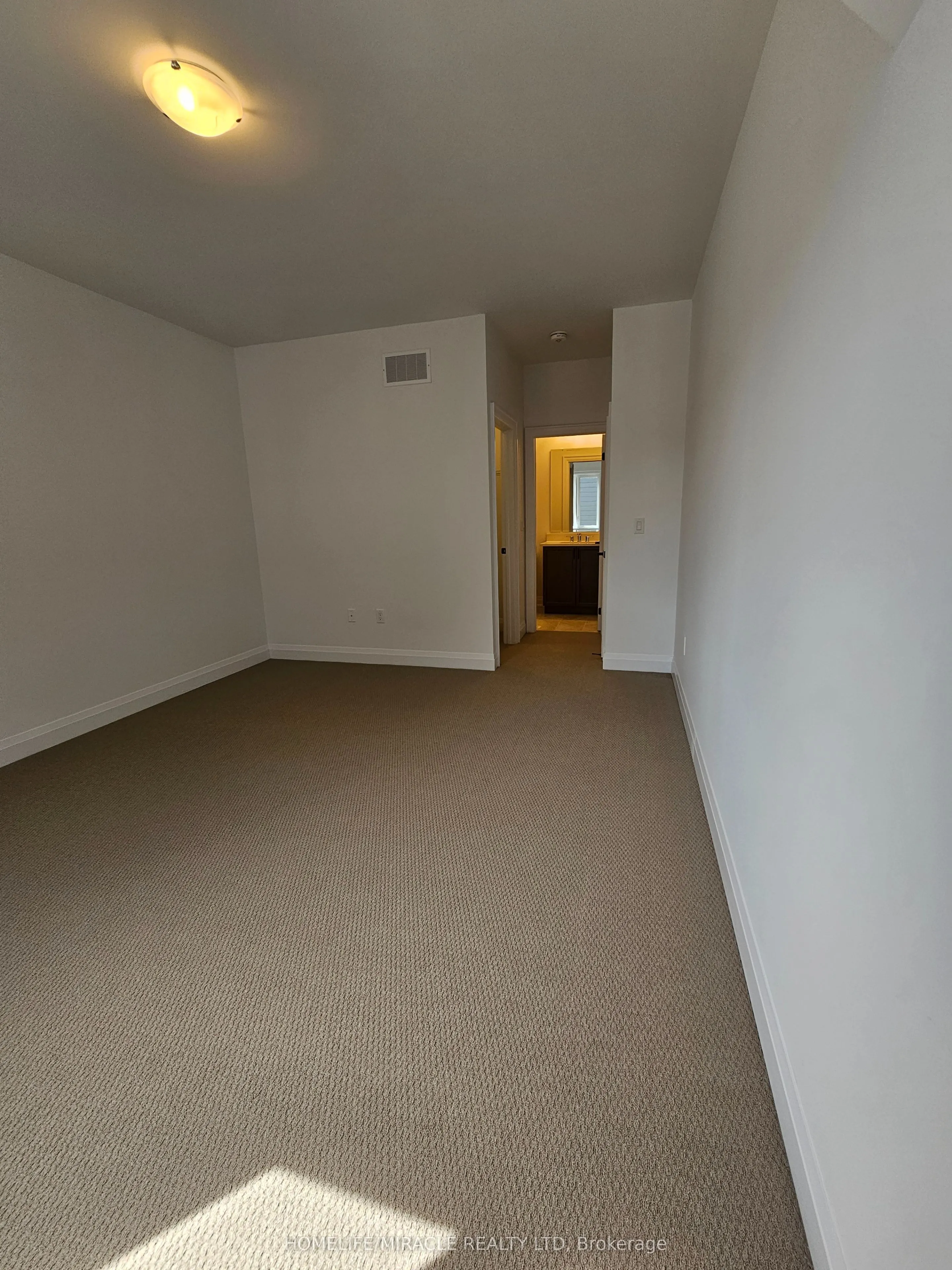 30 Pearsall Place