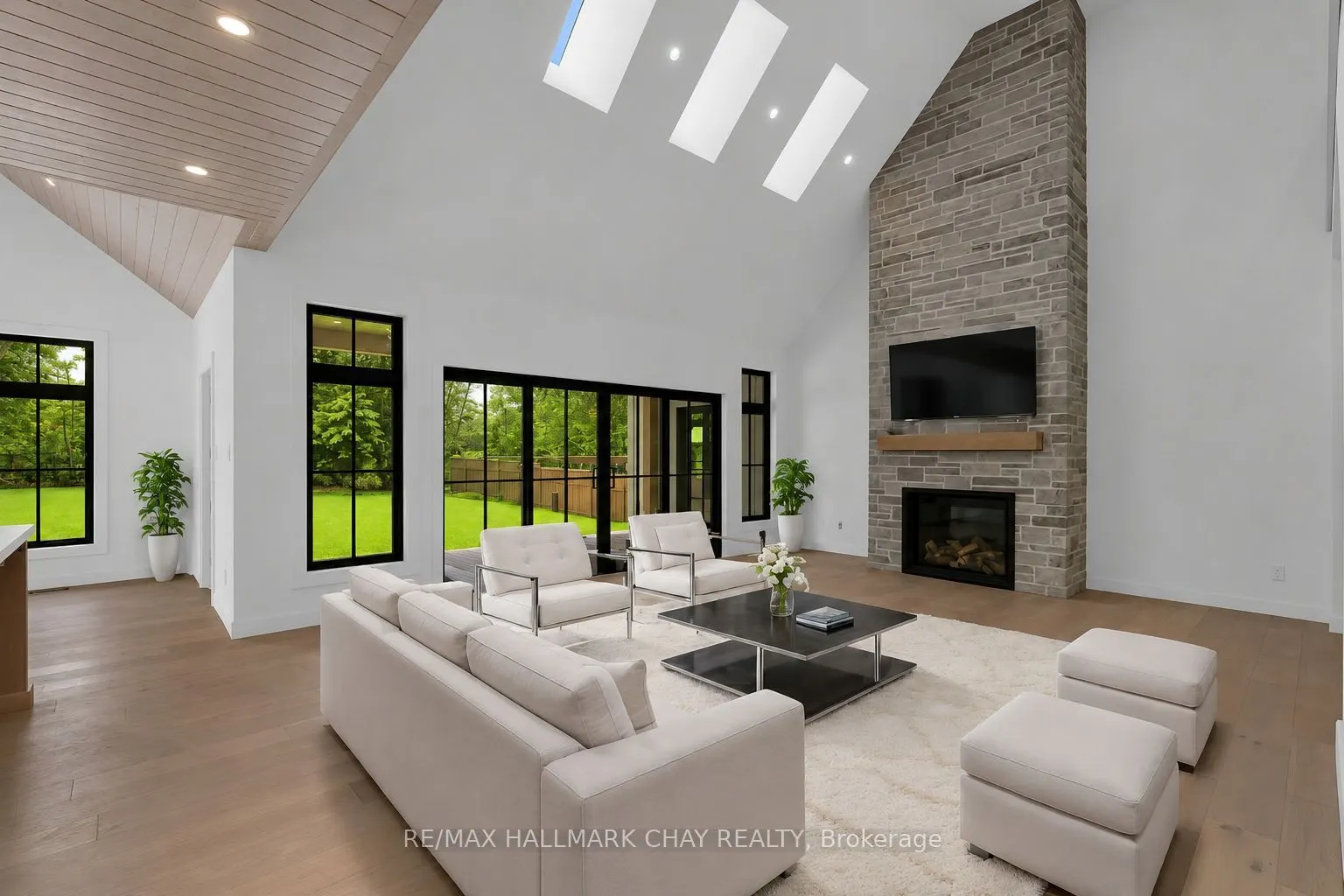25 Heatherwood Drive