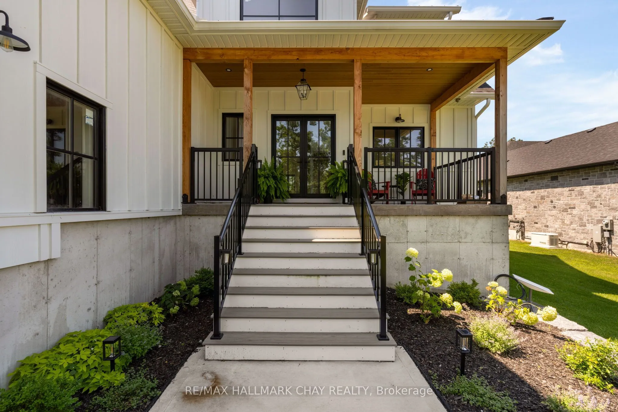 25 Heatherwood Drive