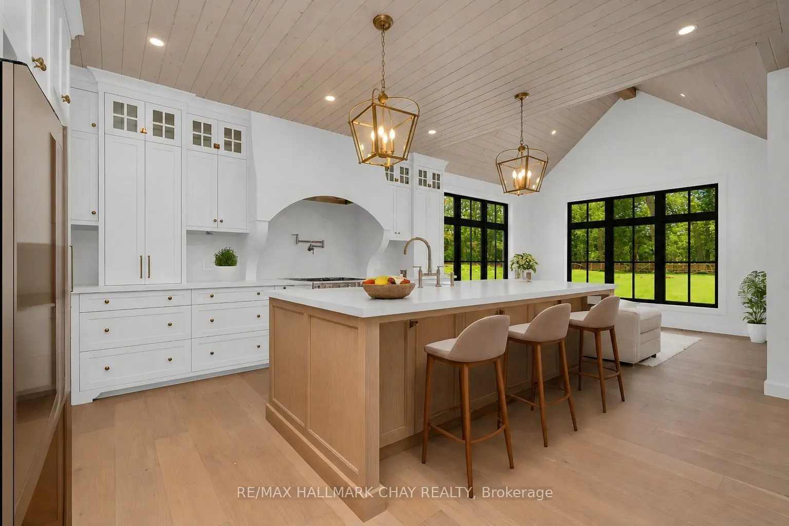 25 Heatherwood Drive