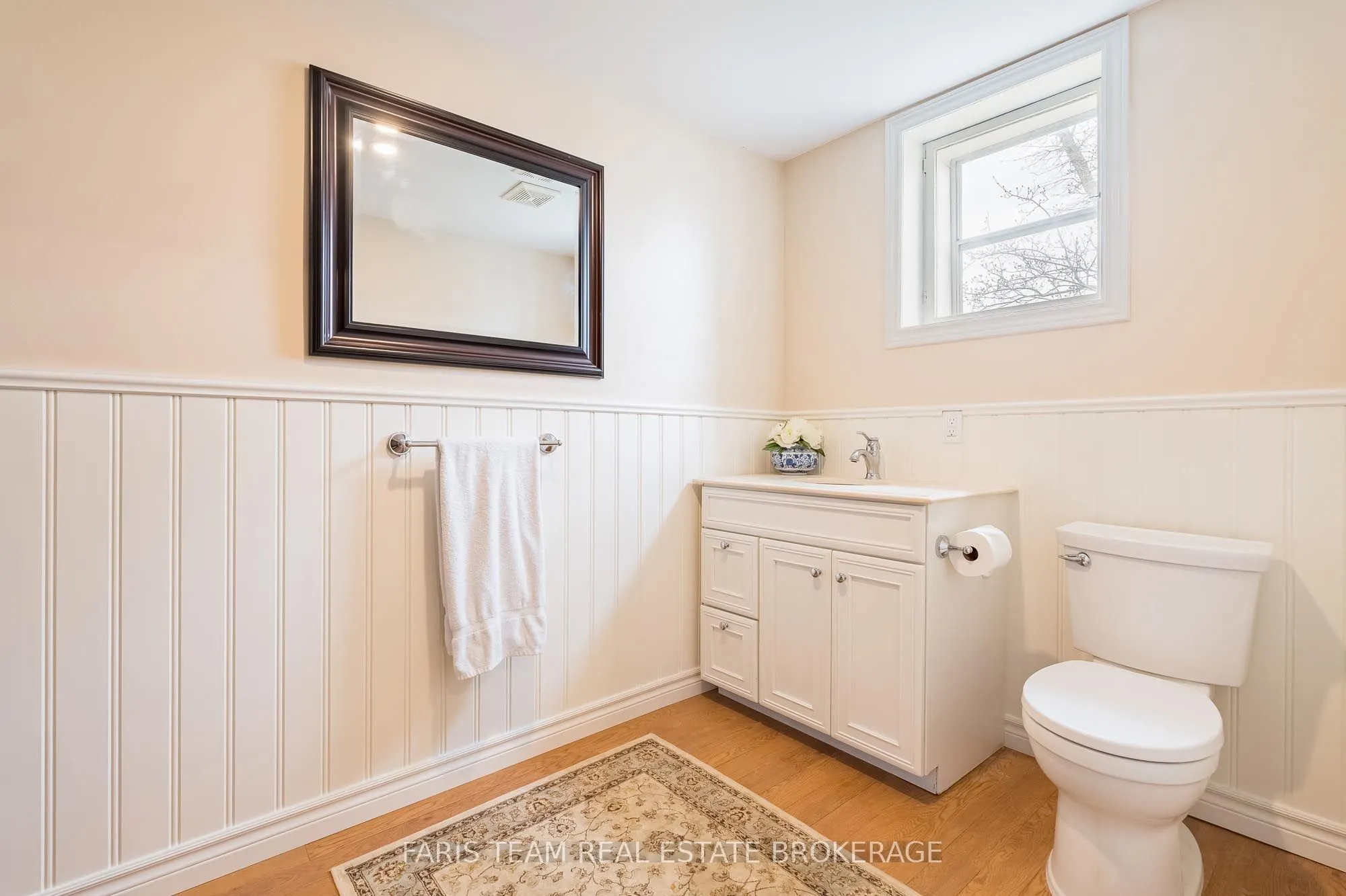 23 Yonge Street S