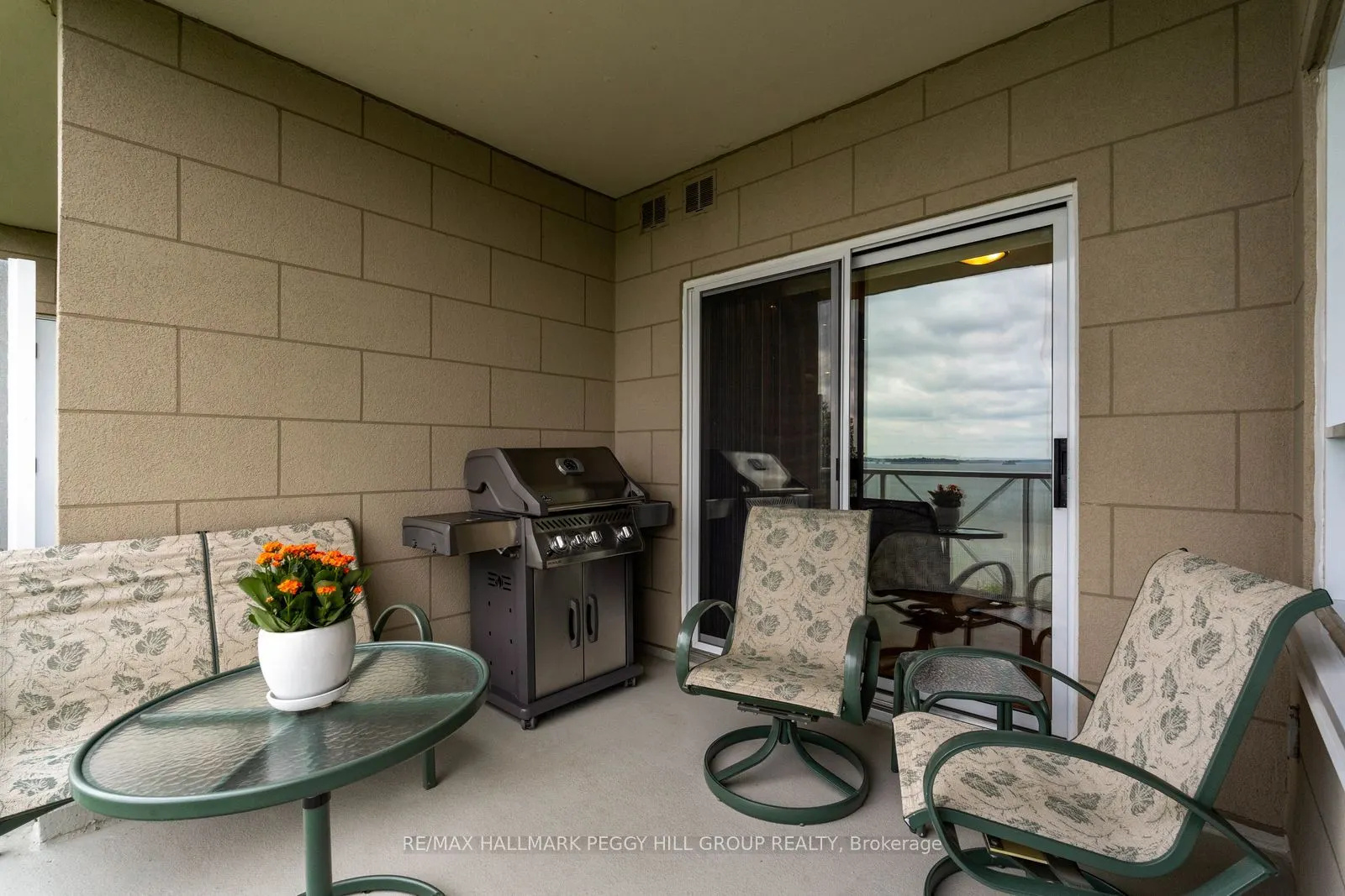 354 Atherley Road #406