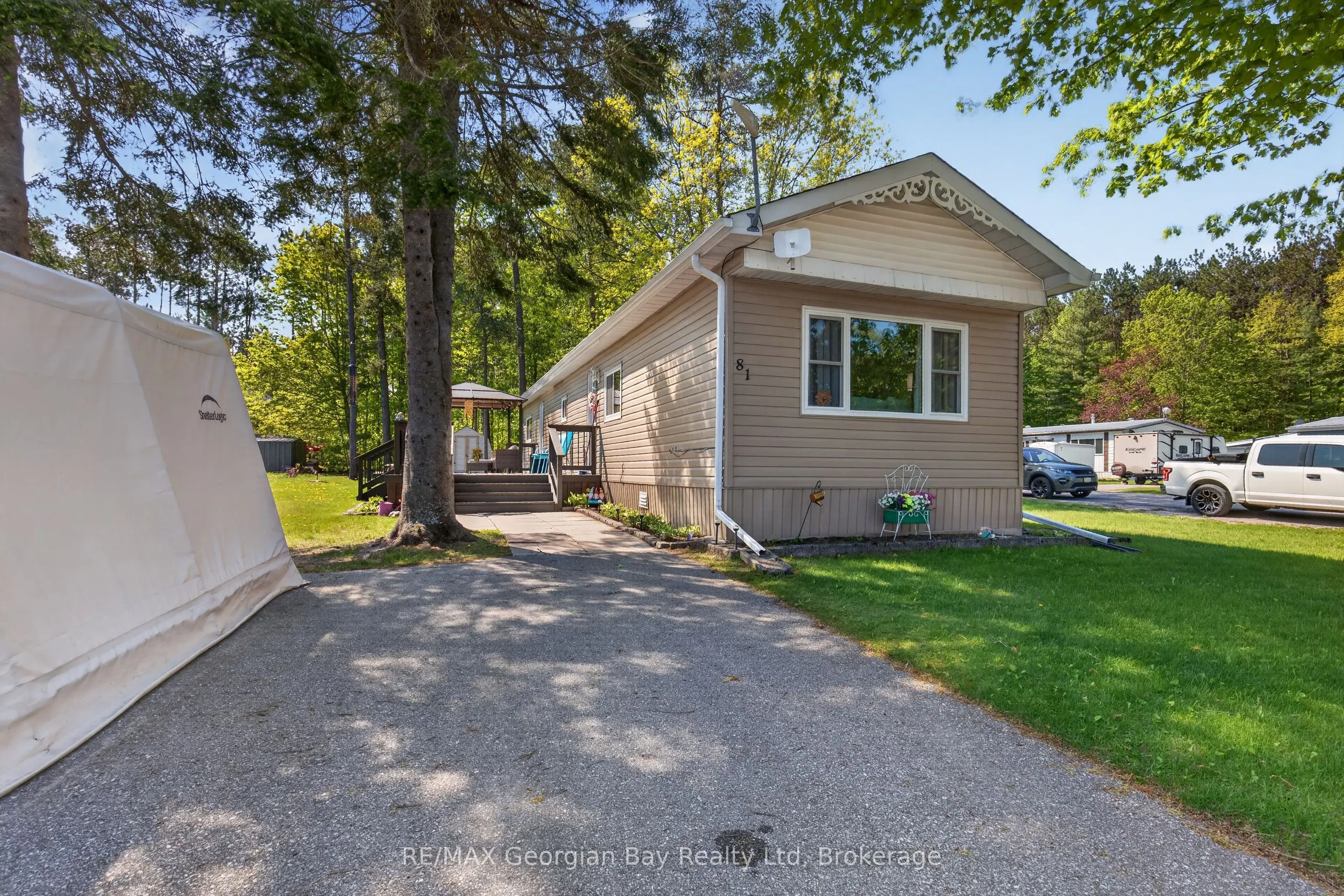 5263 Elliott Side Road #81